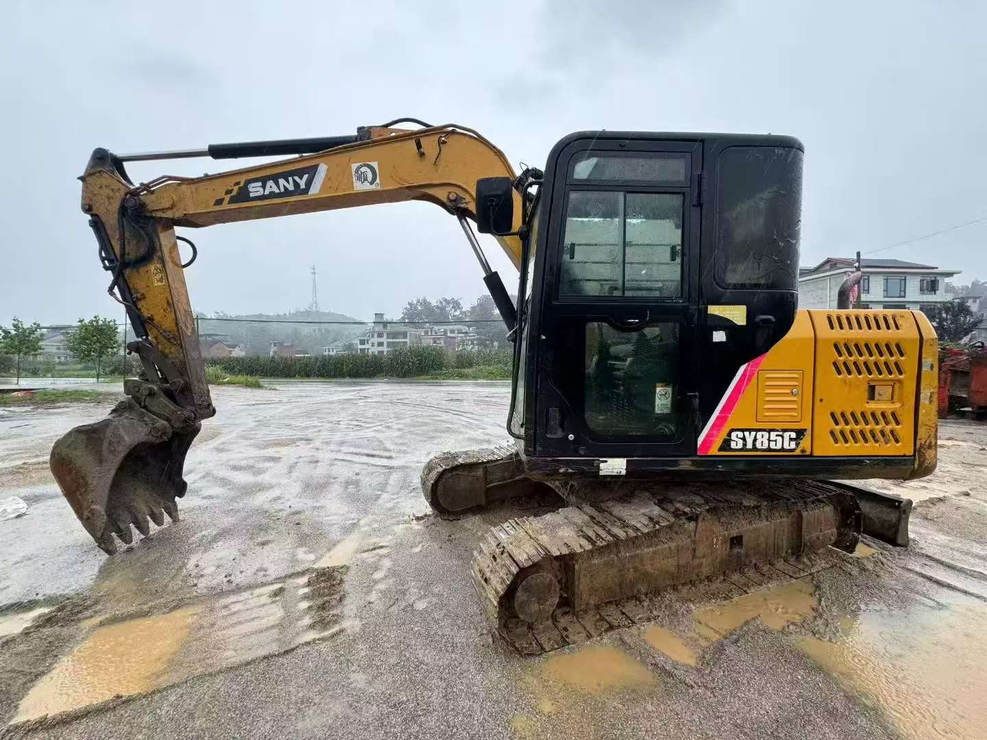 Buy Sany SY70C Used Excavator / 3 Buy Sany SY70C Used Excavator / 3