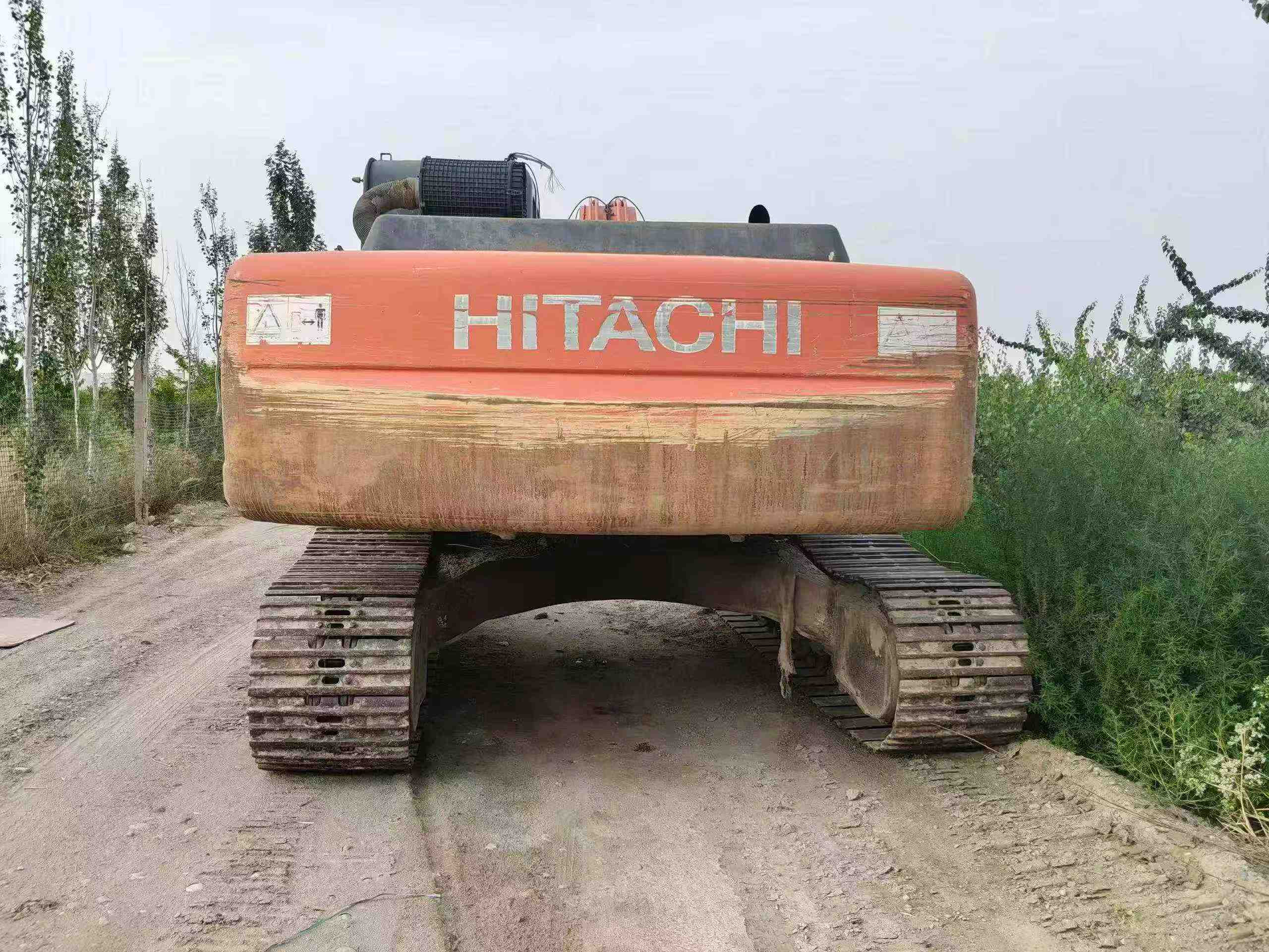 Buy Hitachi EX250-5 Used Excavator / 1