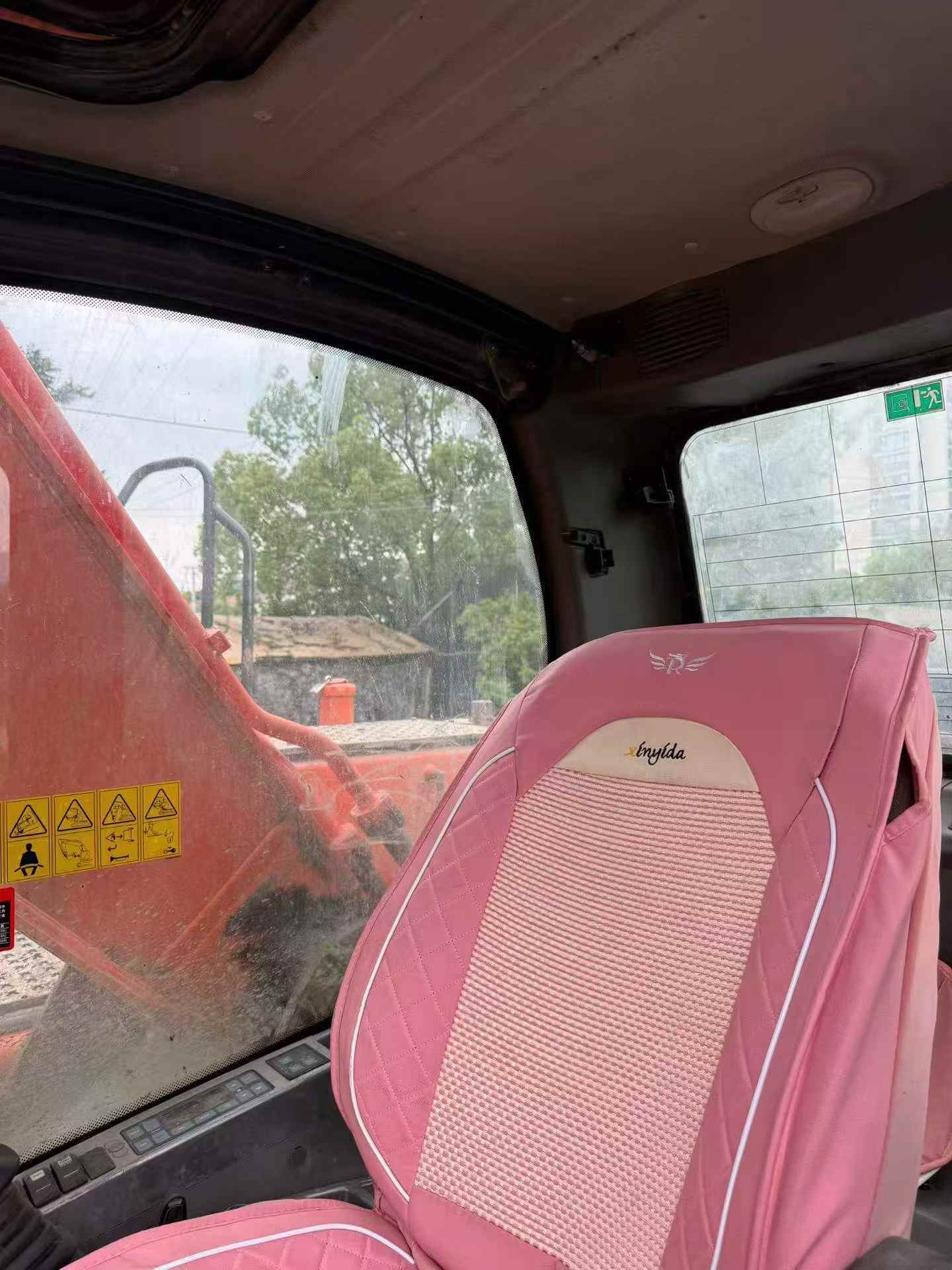 Buy Doosan DX260LC-9C Used Excavator / 8 Buy Doosan DX260LC-9C Used Excavator / 8