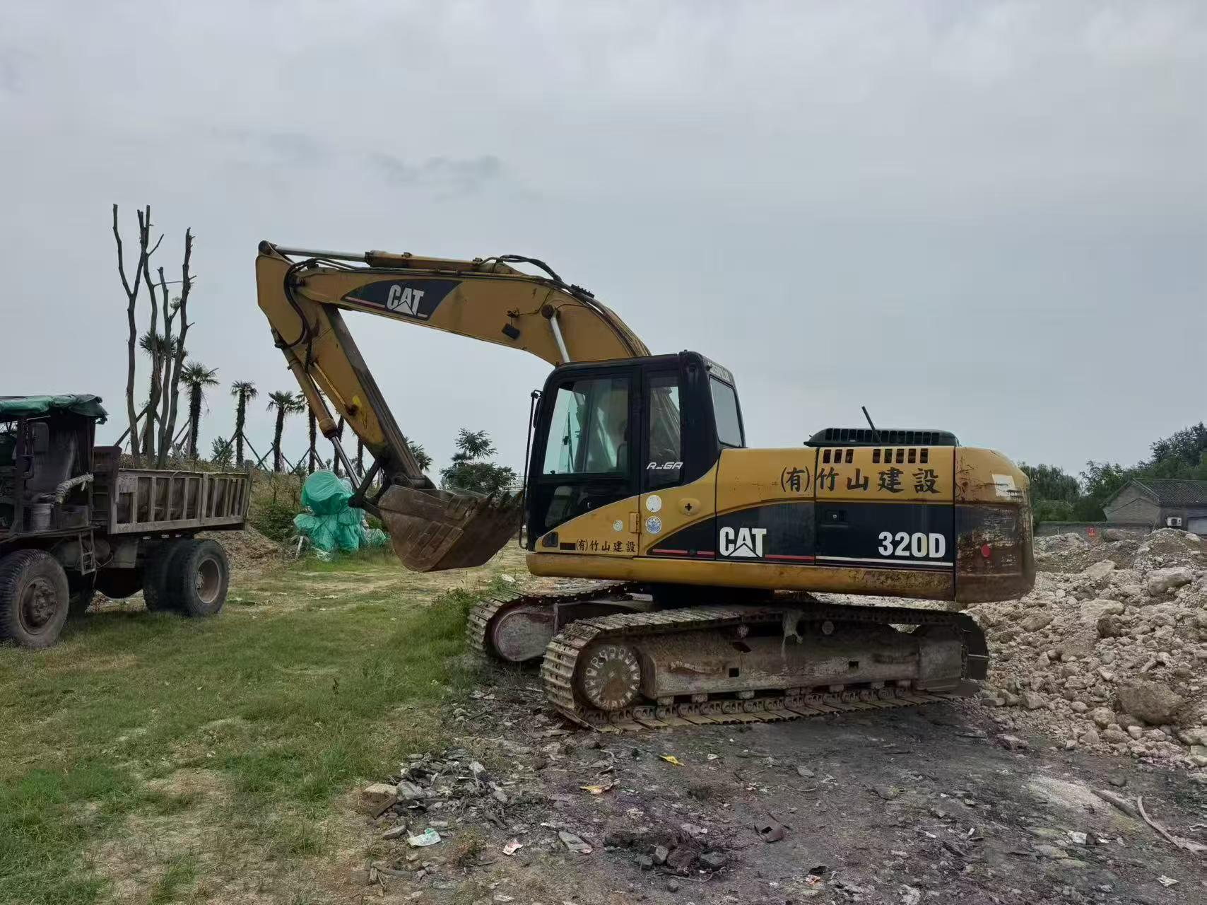 Buy Caterpillar 320D Used Excavator / 2 Buy Caterpillar 320D Used Excavator / 2