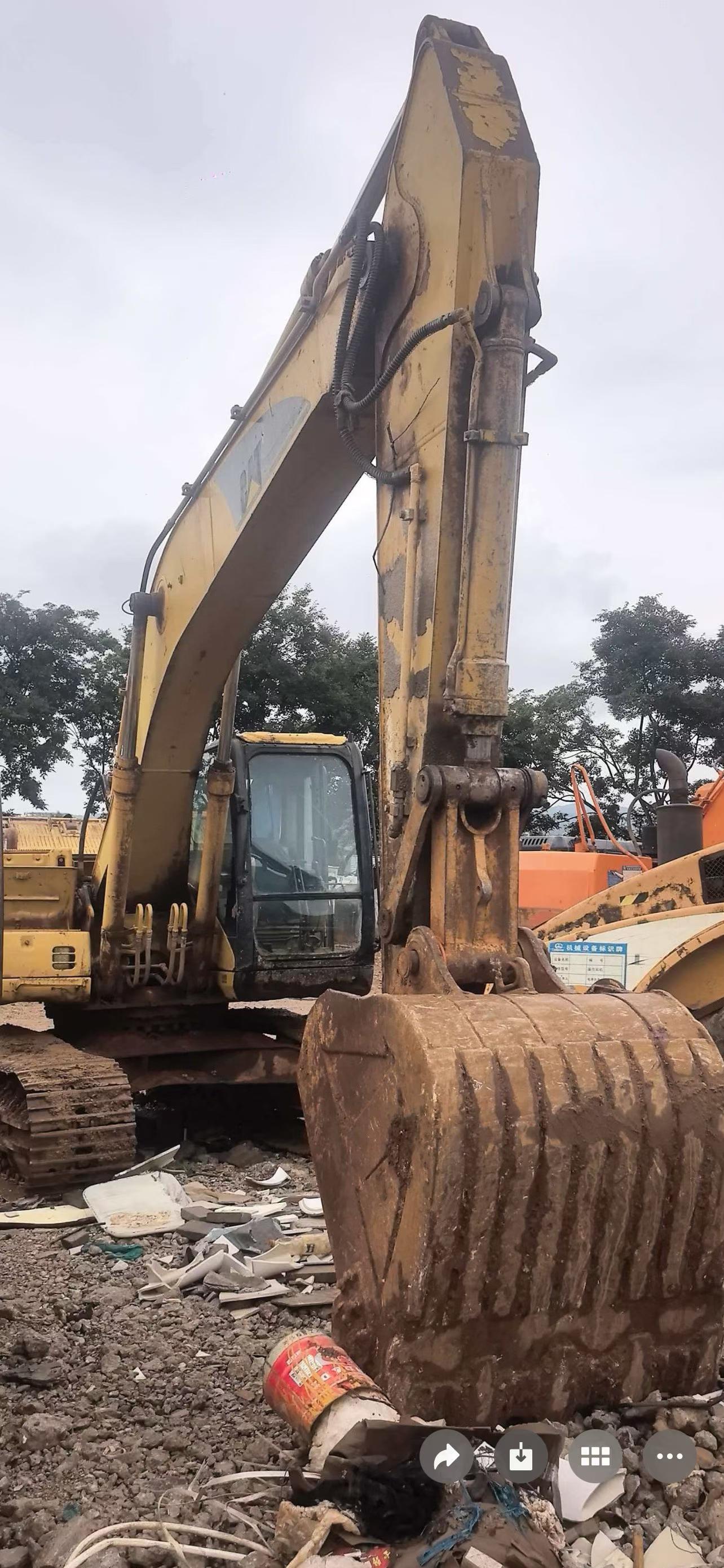 Buy Caterpillar 320C Used Excavator / 2 Buy Caterpillar 320C Used Excavator / 2