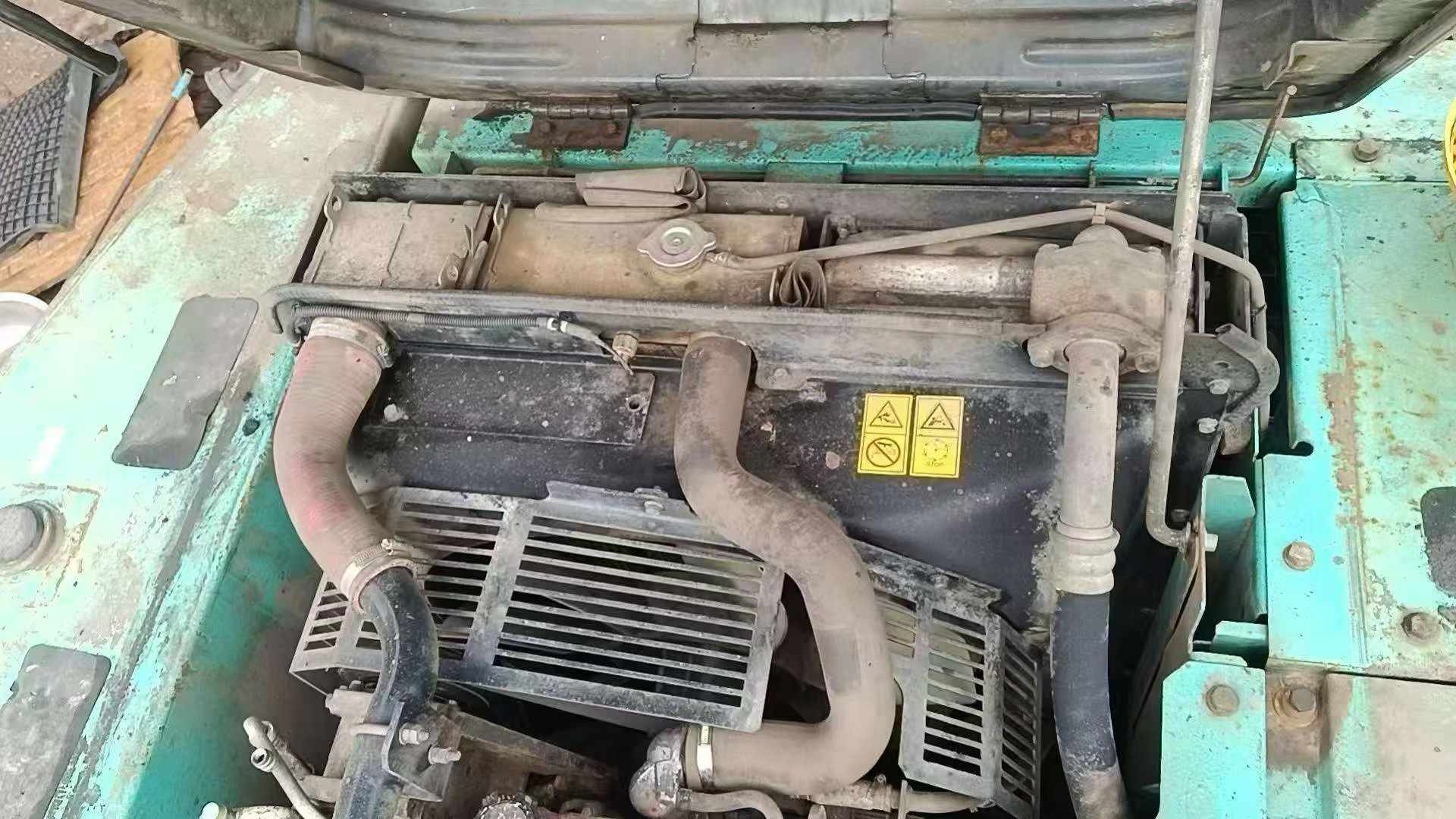 Buy Kobelco SK210 Used Excavator / 1