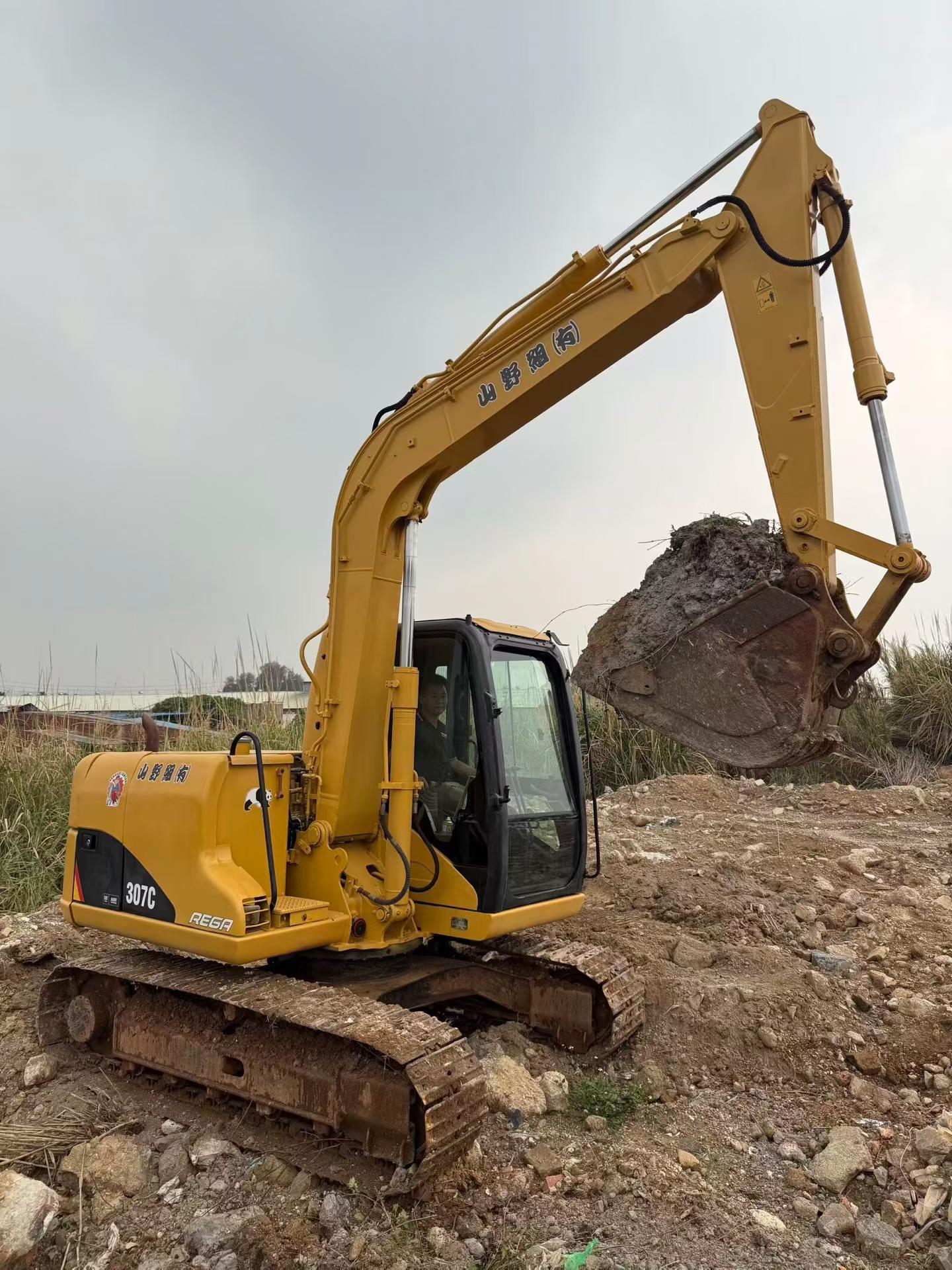 Buy Caterpillar 307C Used Excavator / 3 Buy Caterpillar 307C Used Excavator / 3