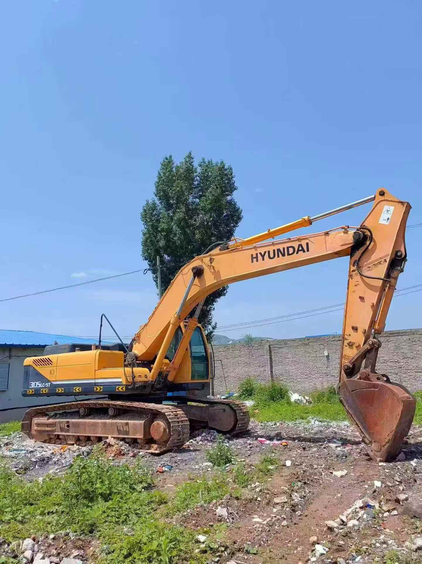 Buy Hyundai R305LC-7 Used Excavator / 4 Buy Hyundai R305LC-7 Used Excavator / 4