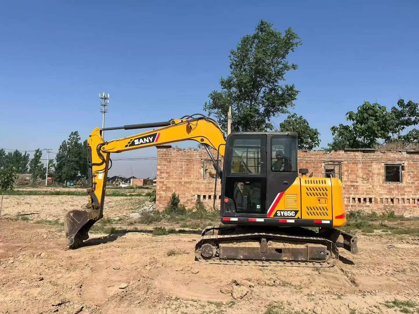 Buy Sany SY65C Used Excavator / 1