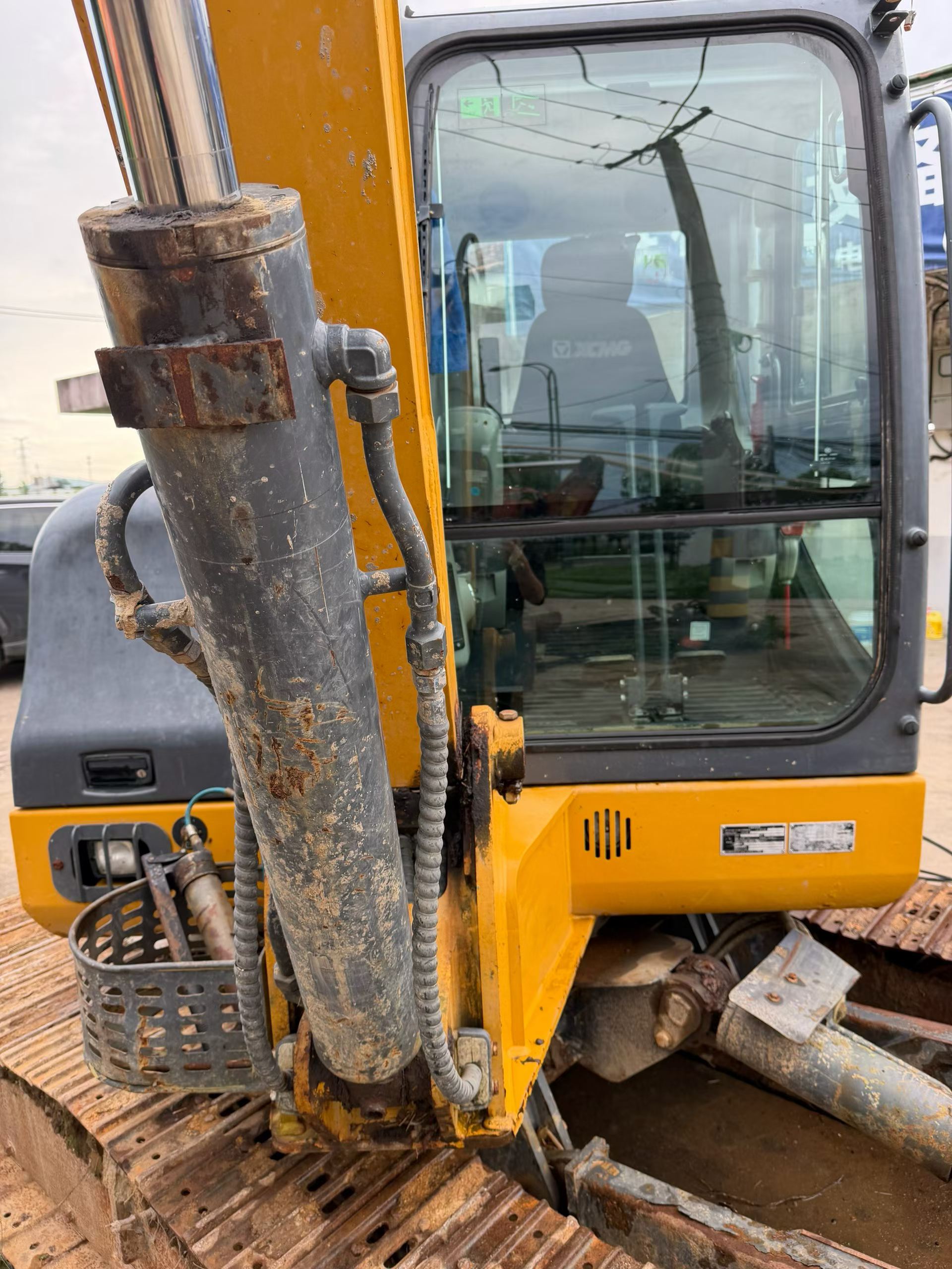 Buy XCMG LW60G Used Excavator / 8 Buy XCMG LW60G Used Excavator / 8