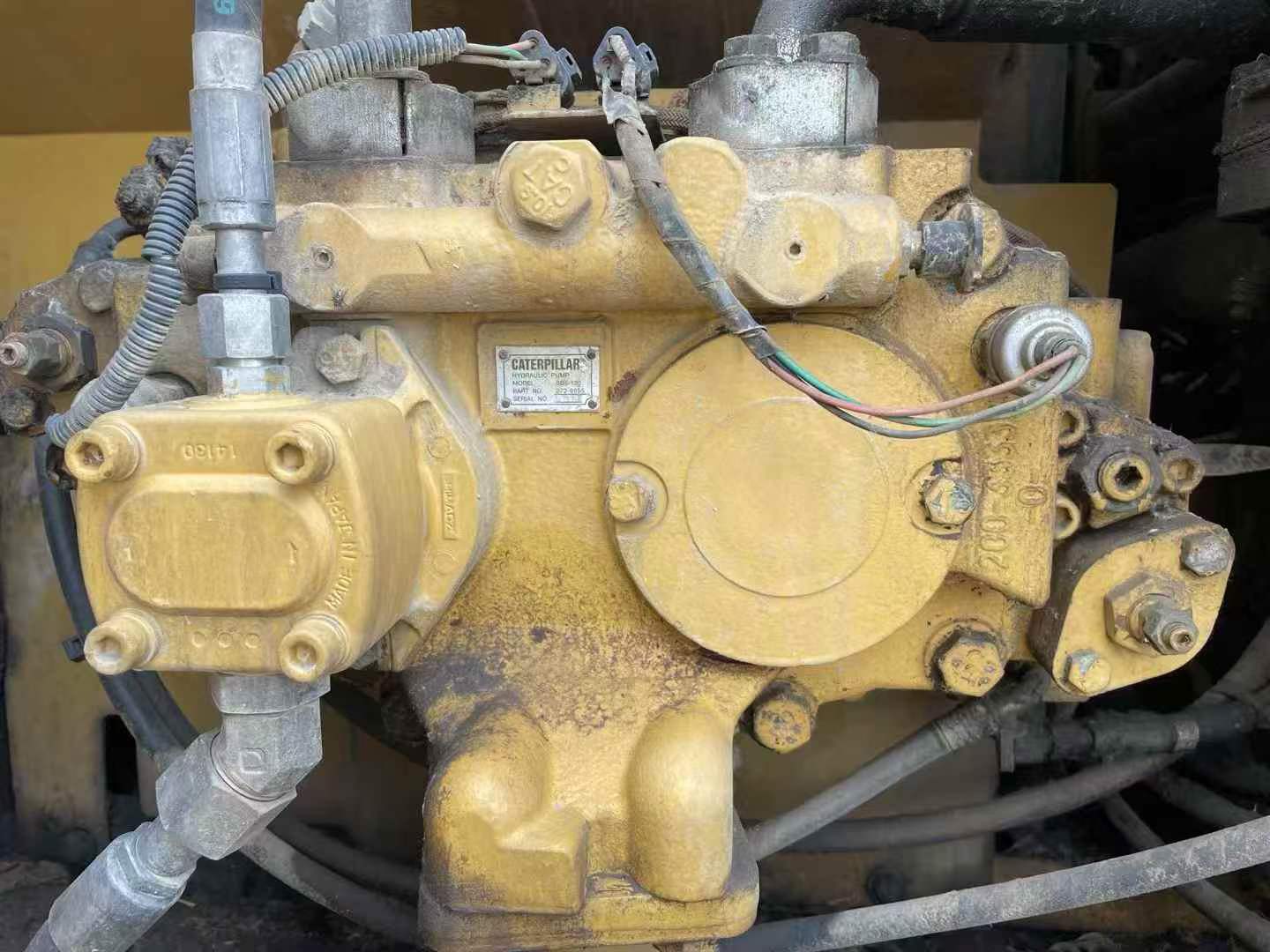 Buy Caterpillar 320D Used Excavator / 4