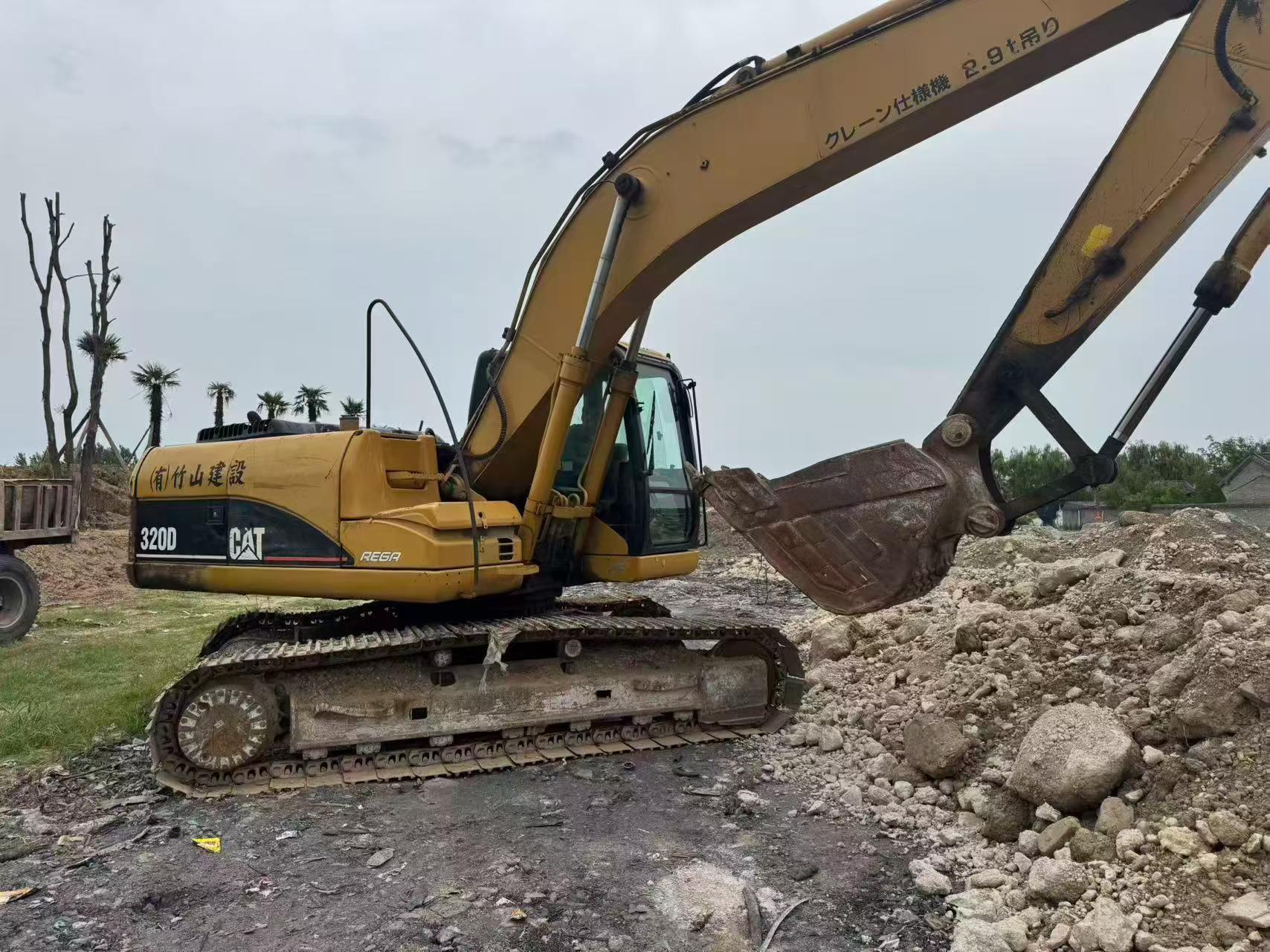 Buy Caterpillar 320D Used Excavator / 1