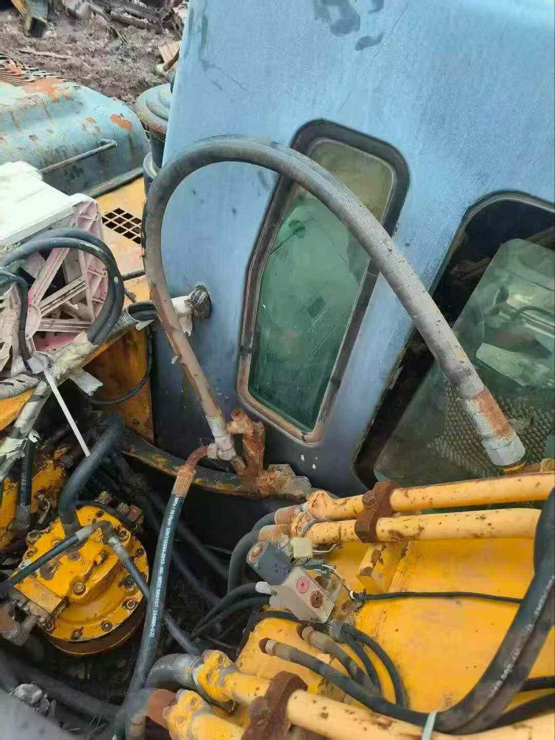 Buy Hyundai R225-7 Used Excavator / 4 Buy Hyundai R225-7 Used Excavator / 4