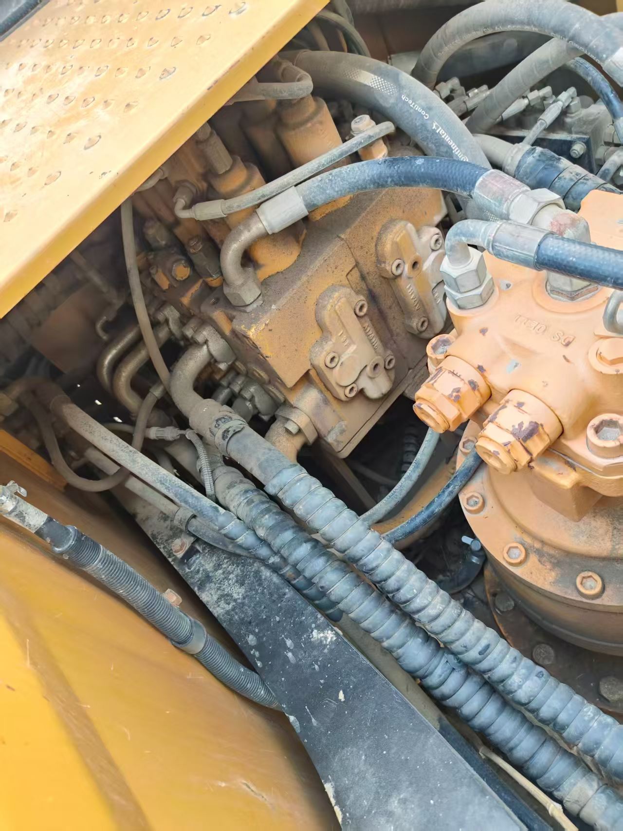 Купить Подержанный Экскаватор Sany SY205C-8 / 6