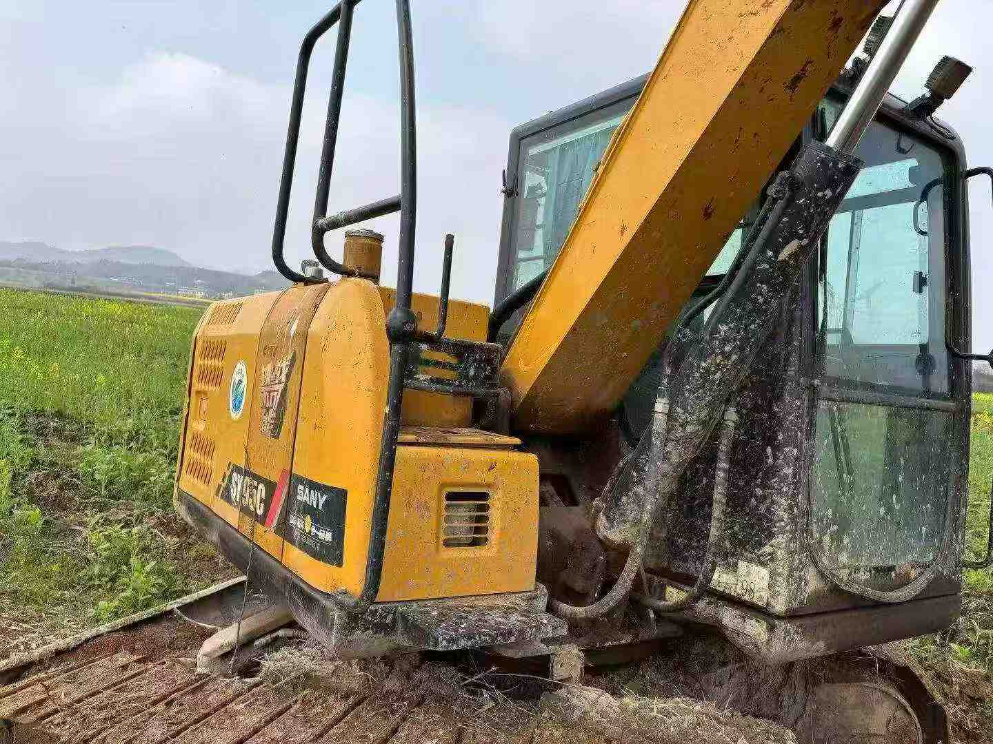 Buy Sany SY75 Used Excavator / 3 Buy Sany SY75 Used Excavator / 3