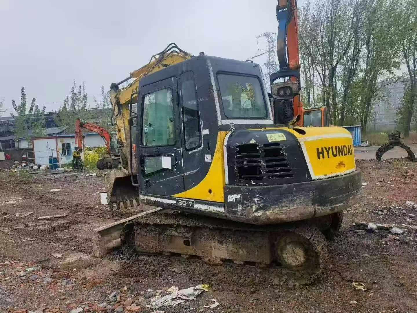 Buy Hyundai R80G Used Excavator / 1