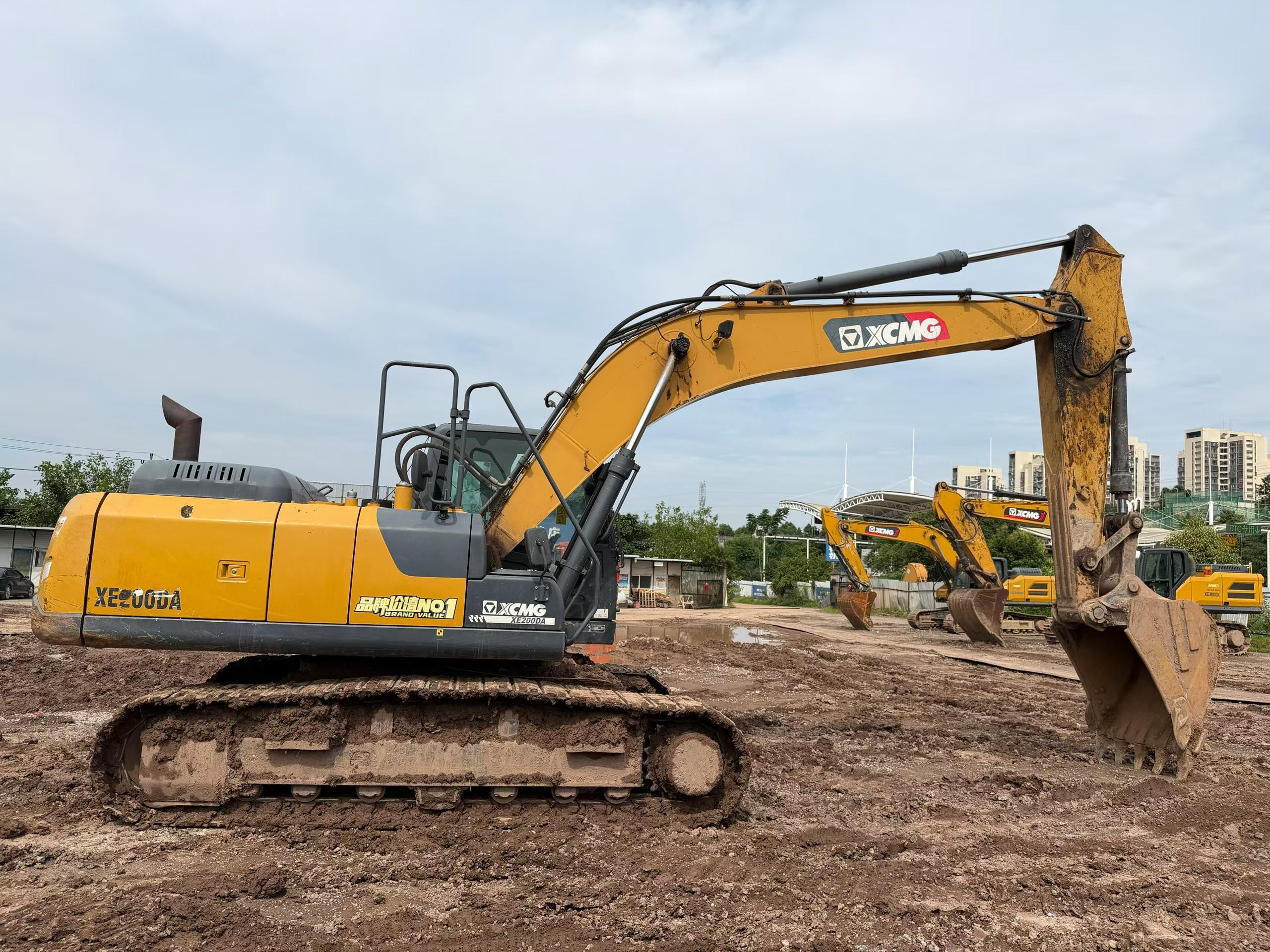 Buy XCMG LW200 Used Loader / 4 Buy XCMG LW200 Used Loader / 4