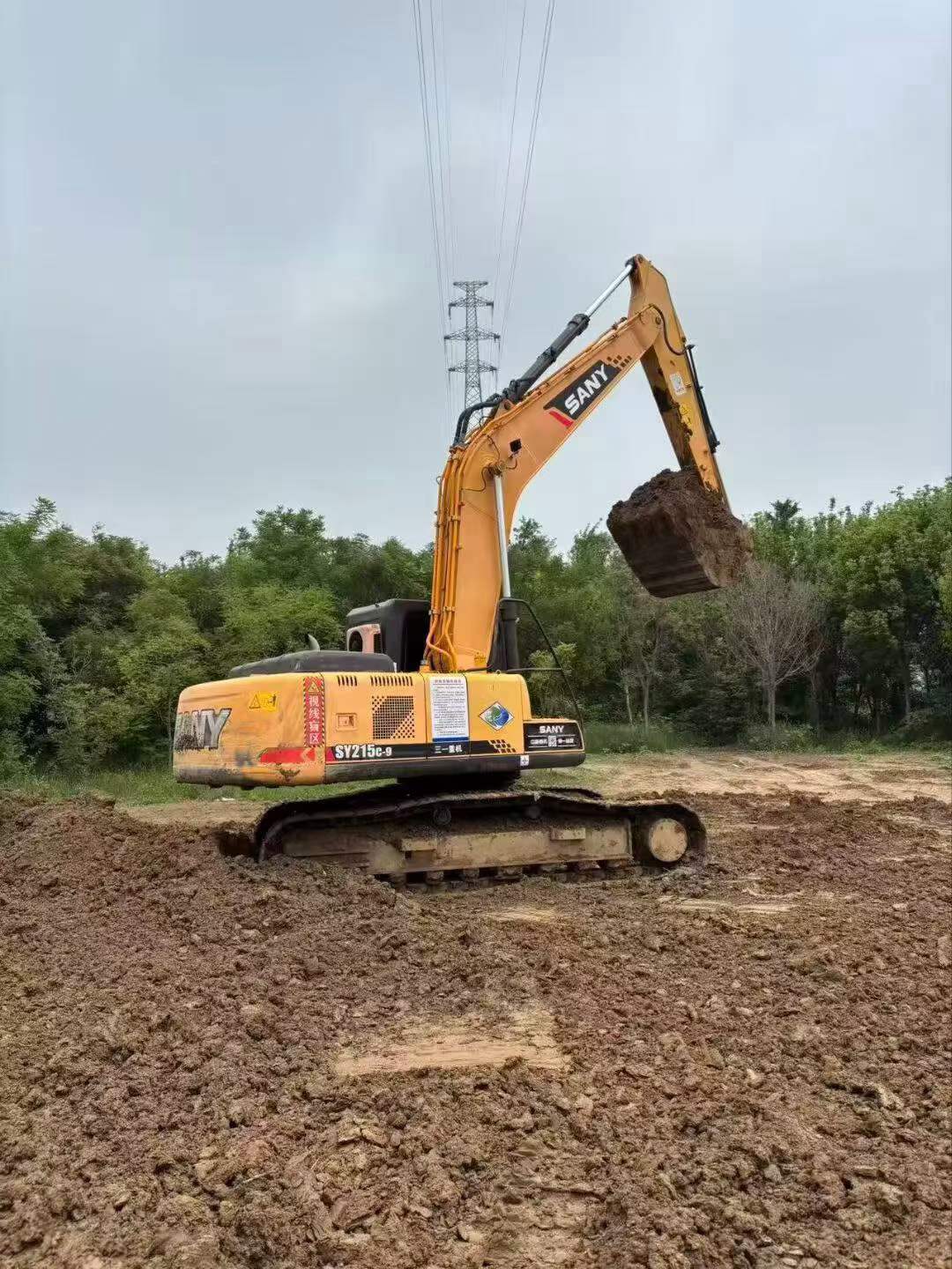 Buy Sany SY215C-8 Used Excavator / 4 Buy Sany SY215C-8 Used Excavator / 4