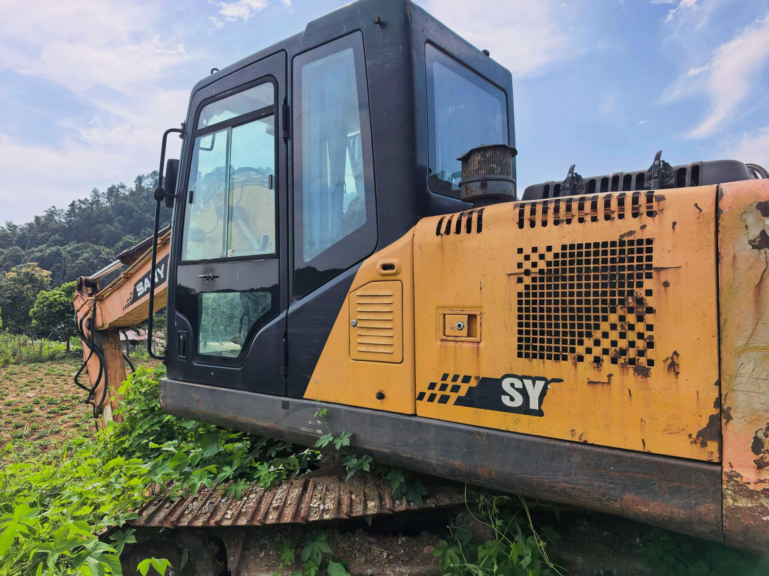 Buy Sany SY135 Used Excavator / 8