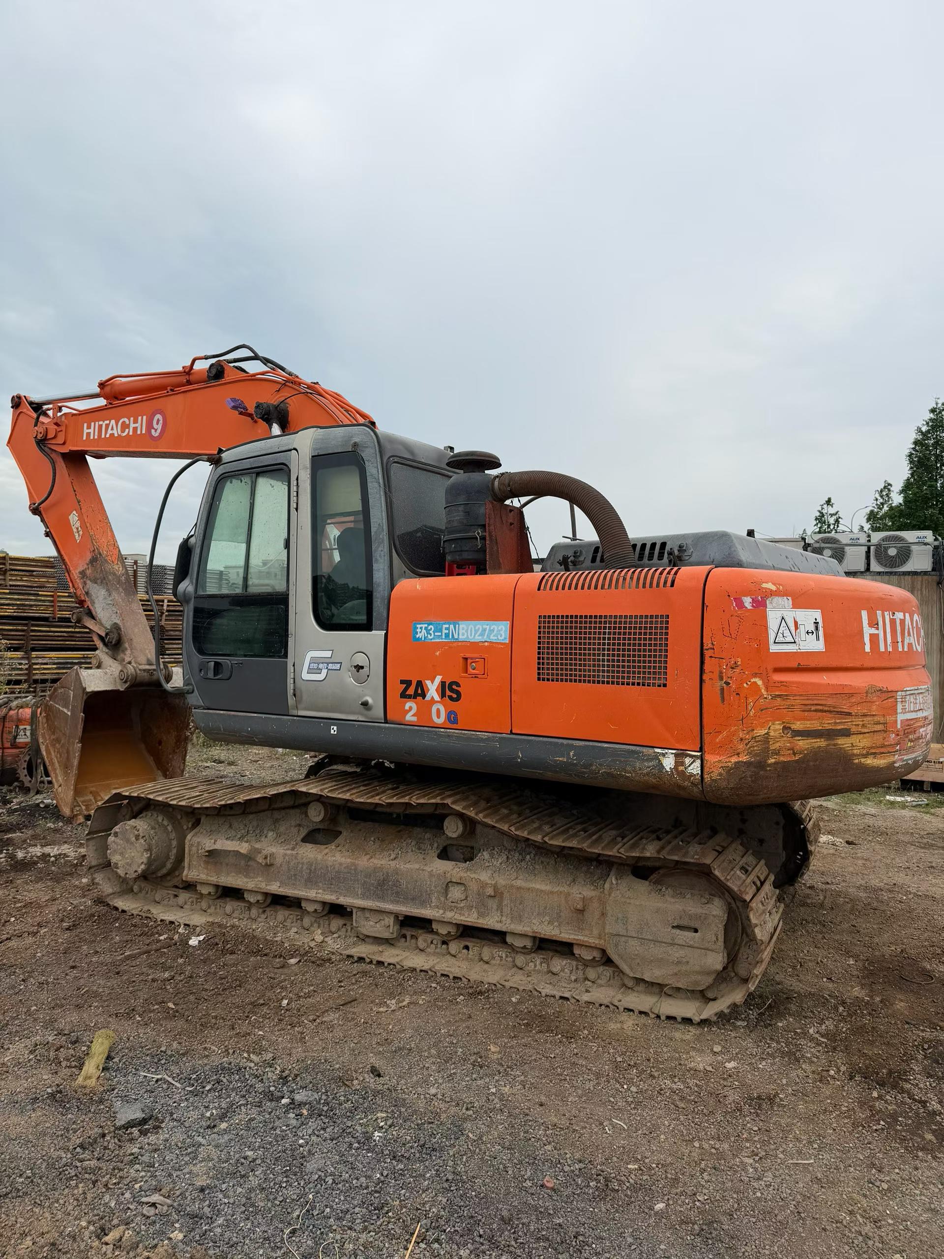 Buy Hitachi ZX200-3G Used Excavator / 2 Buy Hitachi ZX200-3G Used Excavator / 2