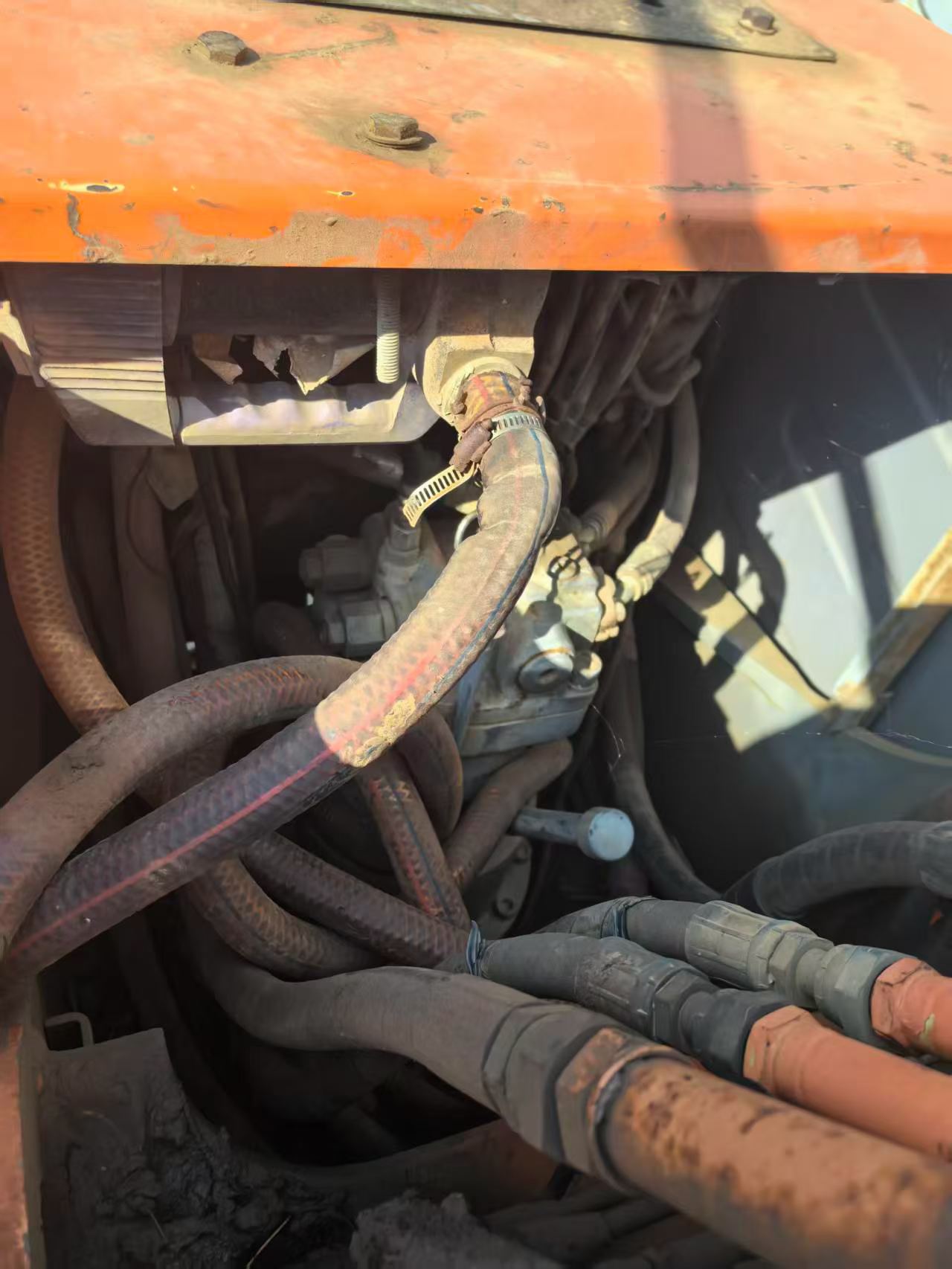 Купить Подержанный Экскаватор Hitachi EX120-6 / 4 Купить Подержанный Экскаватор Hitachi EX120-6 / 4