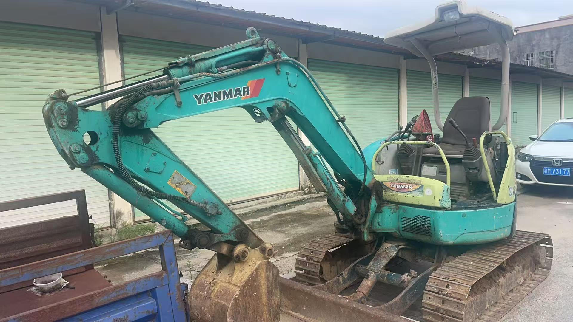 Buy Yanmar Vio30-3 Used Excavator