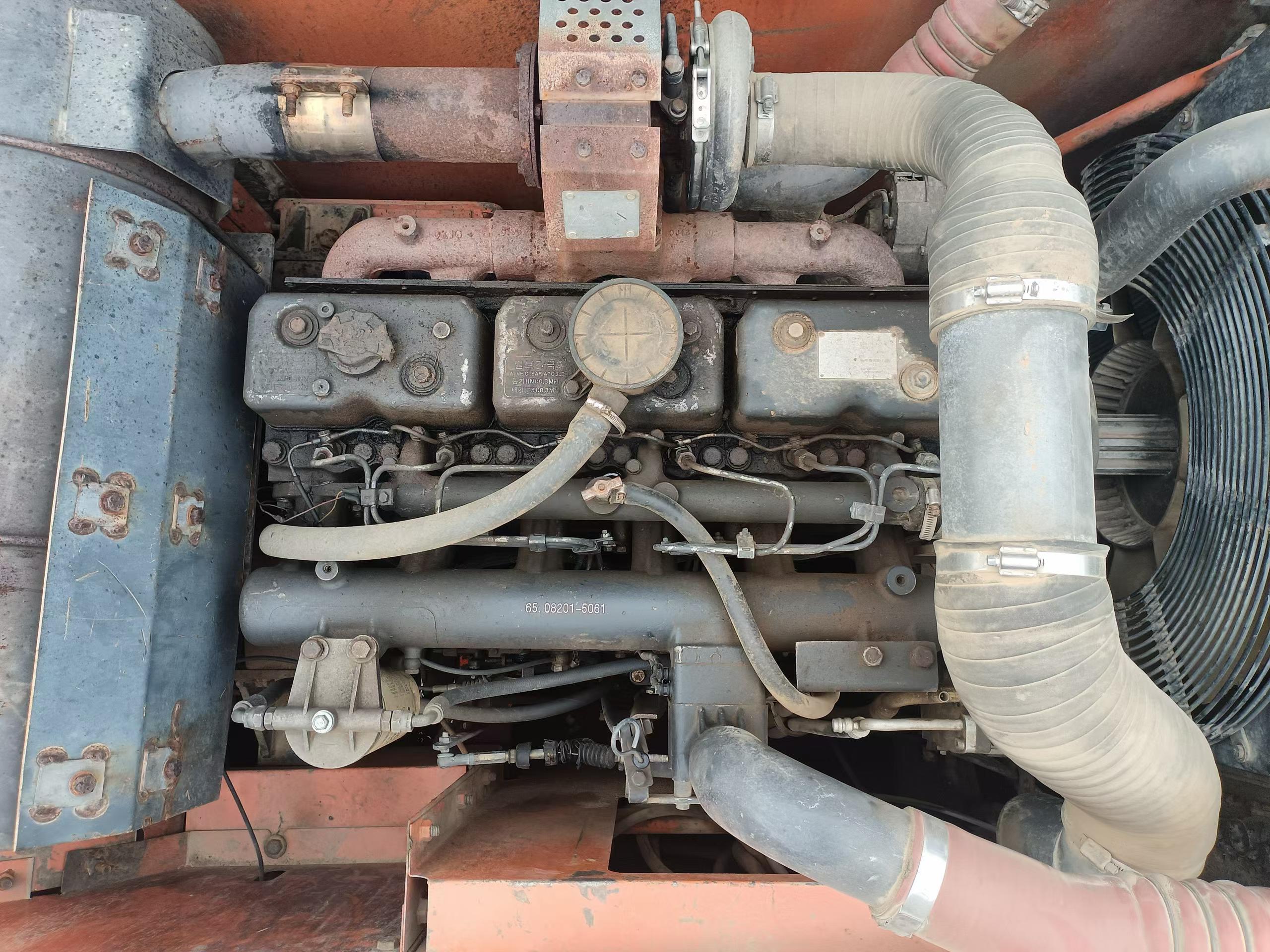 Buy Doosan DH225-9 Used Excavator / 3 Buy Doosan DH225-9 Used Excavator / 3