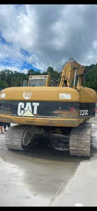 Buy Caterpillar 320C Used Excavator / 1