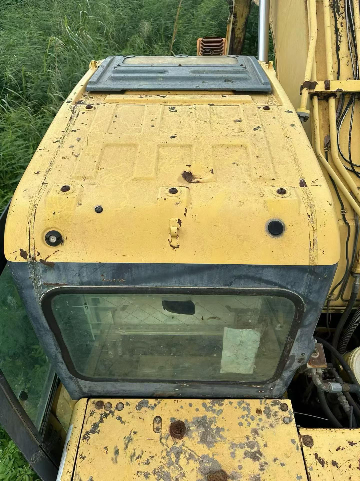 Buy Komatsu PC200-7 Used Excavator / 8 Buy Komatsu PC200-7 Used Excavator / 8