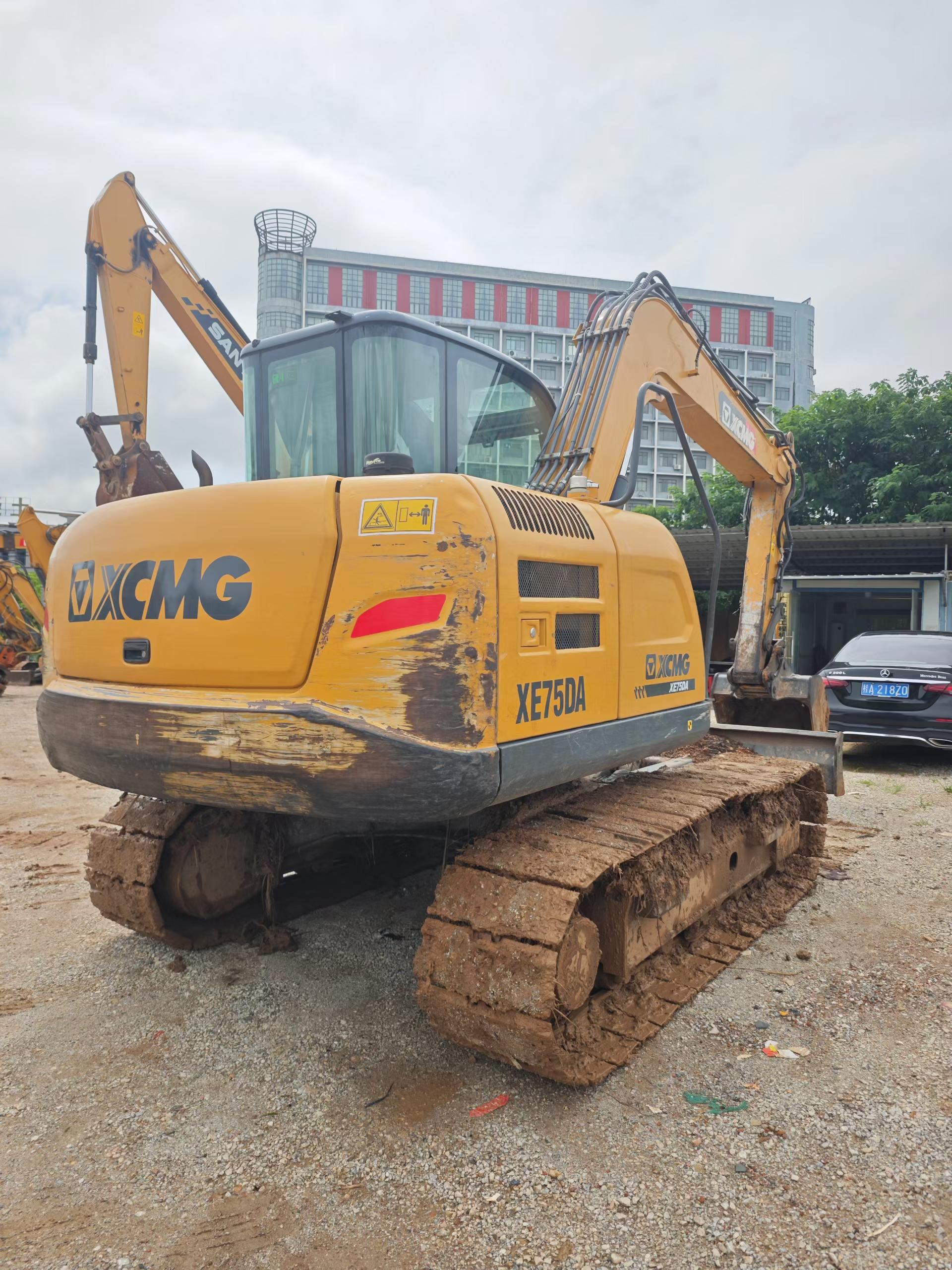 Buy XCMG Used Excavator / 3