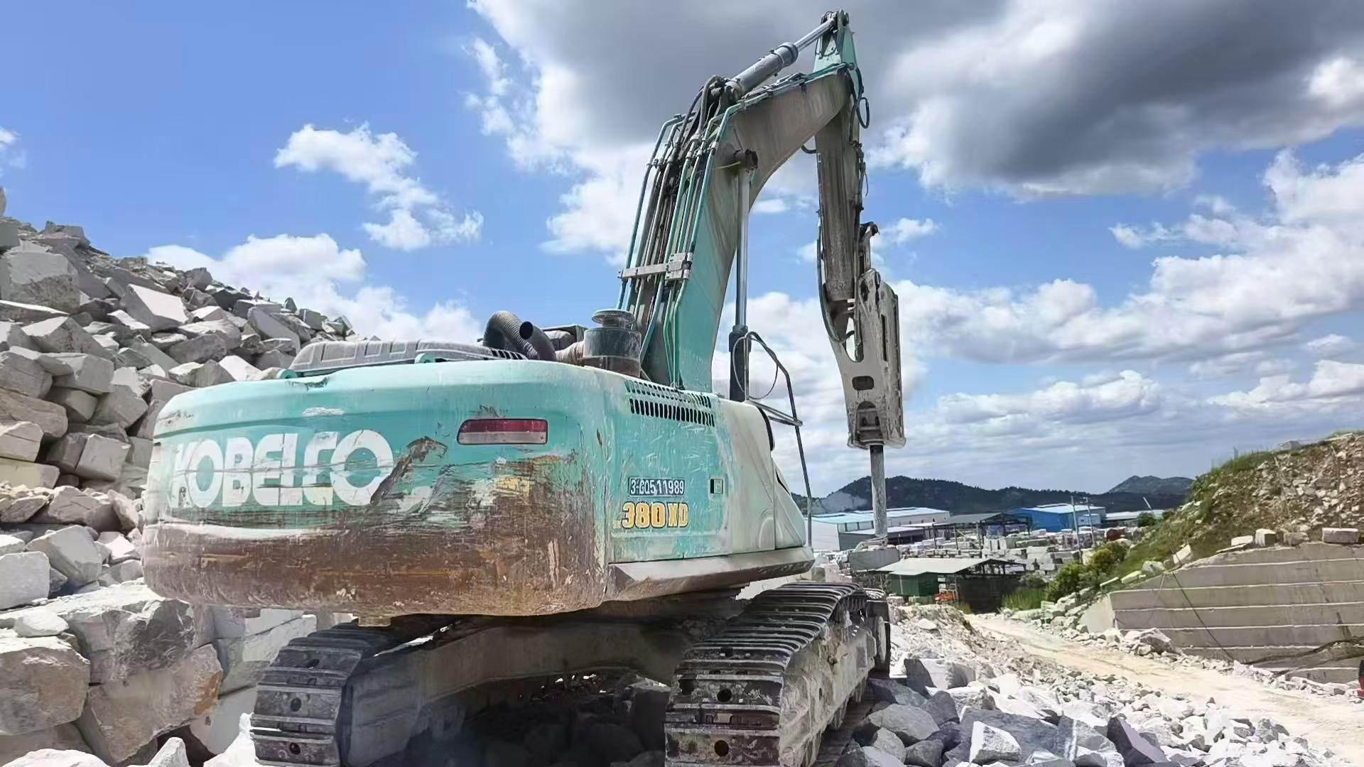 Buy Kobelco SK380D Used Excavator / 3 Buy Kobelco SK380D Used Excavator / 3