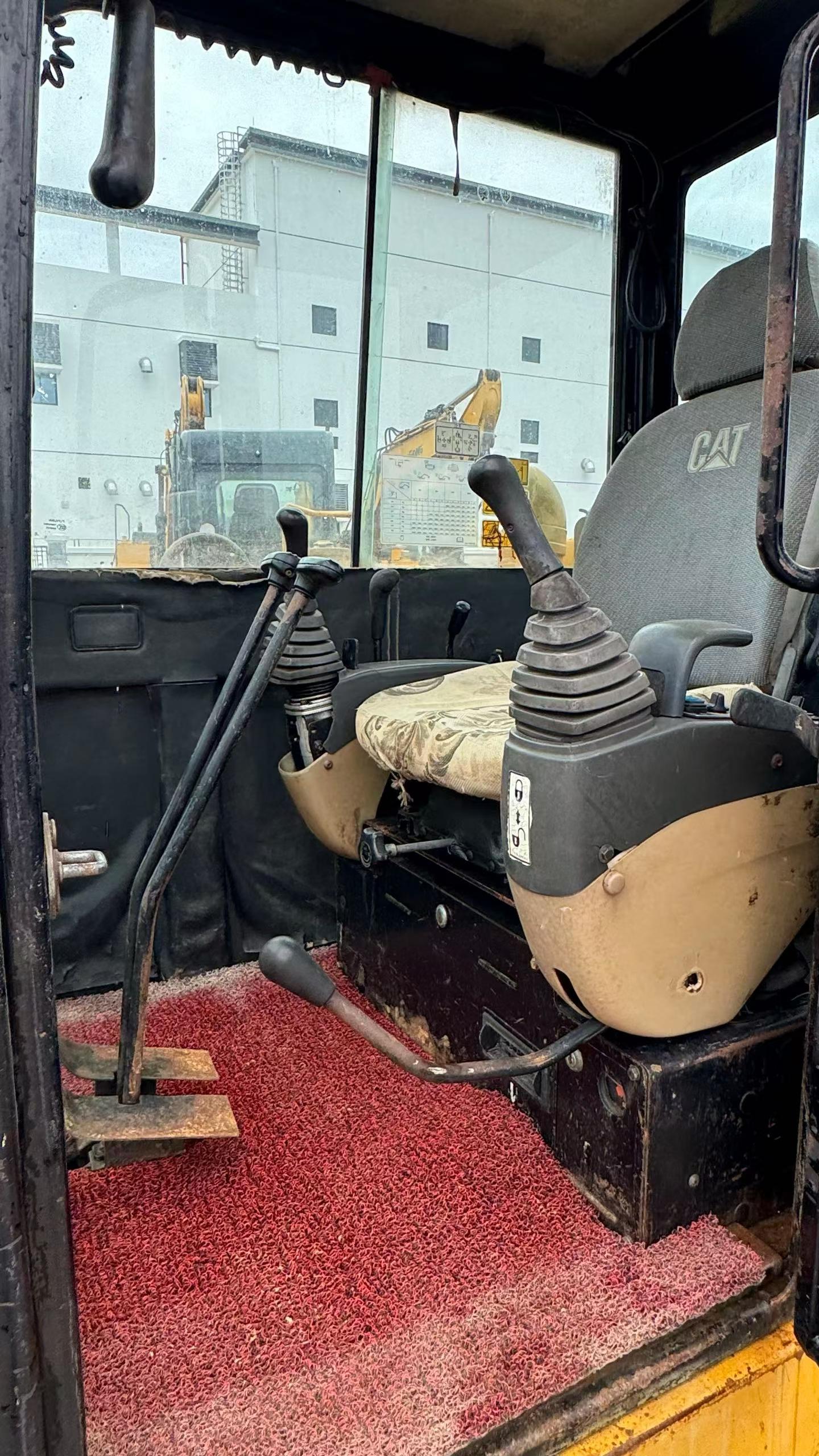Buy Caterpillar 305.5 Used Excavator / 8 Buy Caterpillar 305.5 Used Excavator / 8