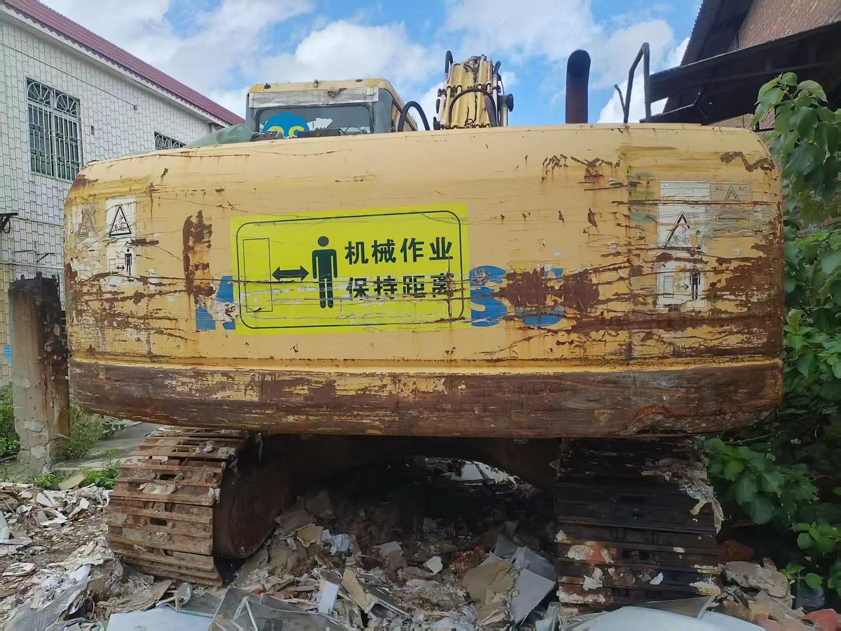 Buy Komatsu PC200 Used Excavator / 1