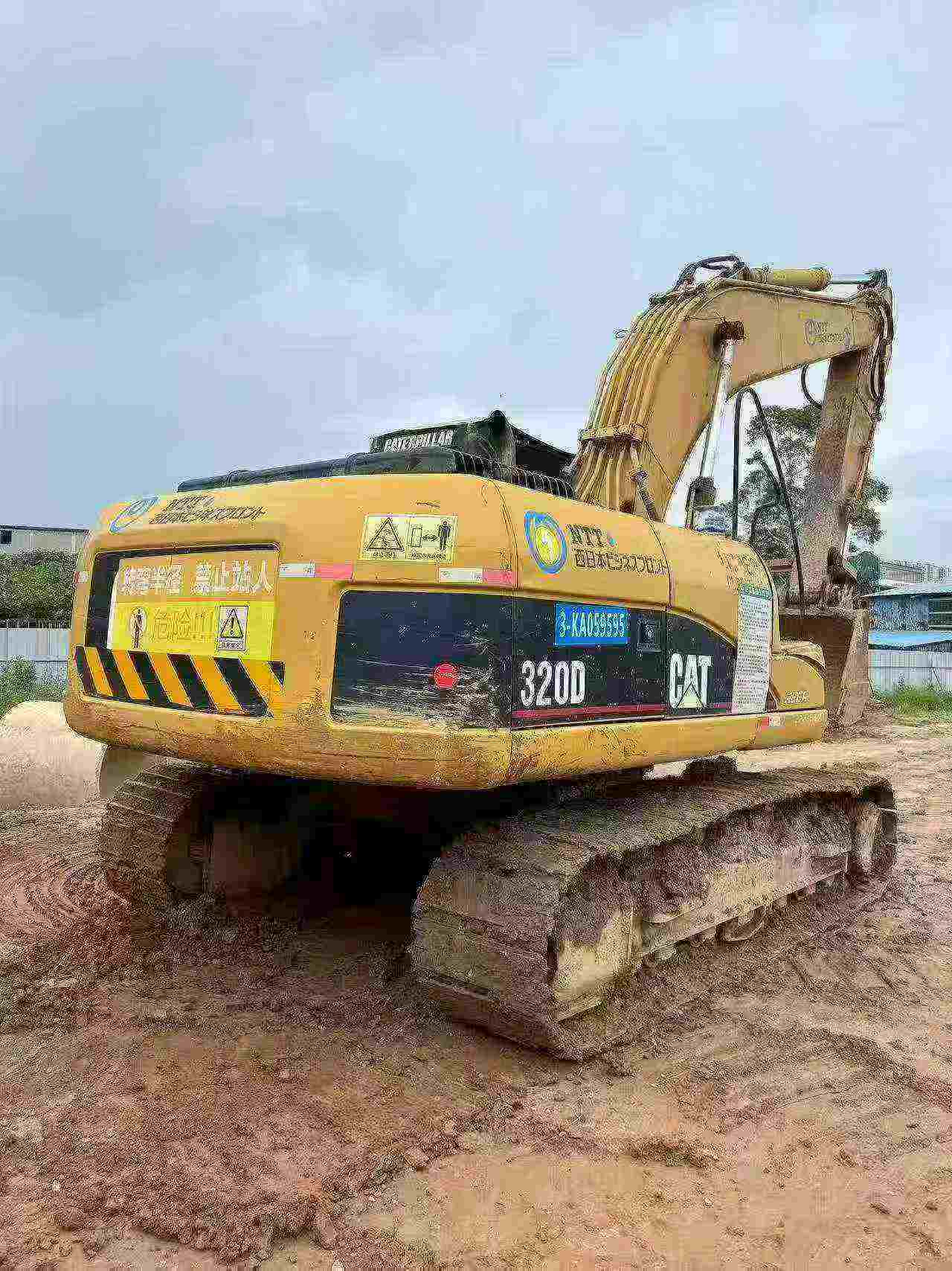 Buy Caterpillar 320D Used Excavator / 3 Buy Caterpillar 320D Used Excavator / 3