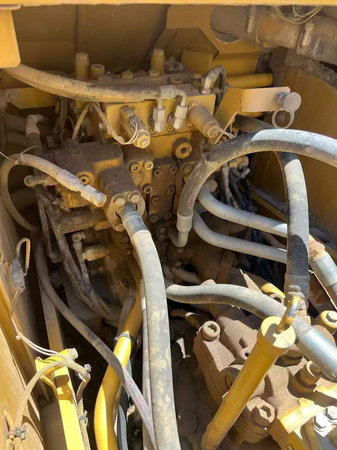 Buy Caterpillar 320E Used Excavator / 4 Buy Caterpillar 320E Used Excavator / 4