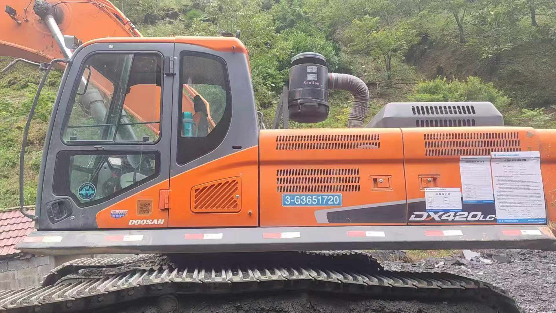 Buy Doosan DX380 Used Excavator / 1