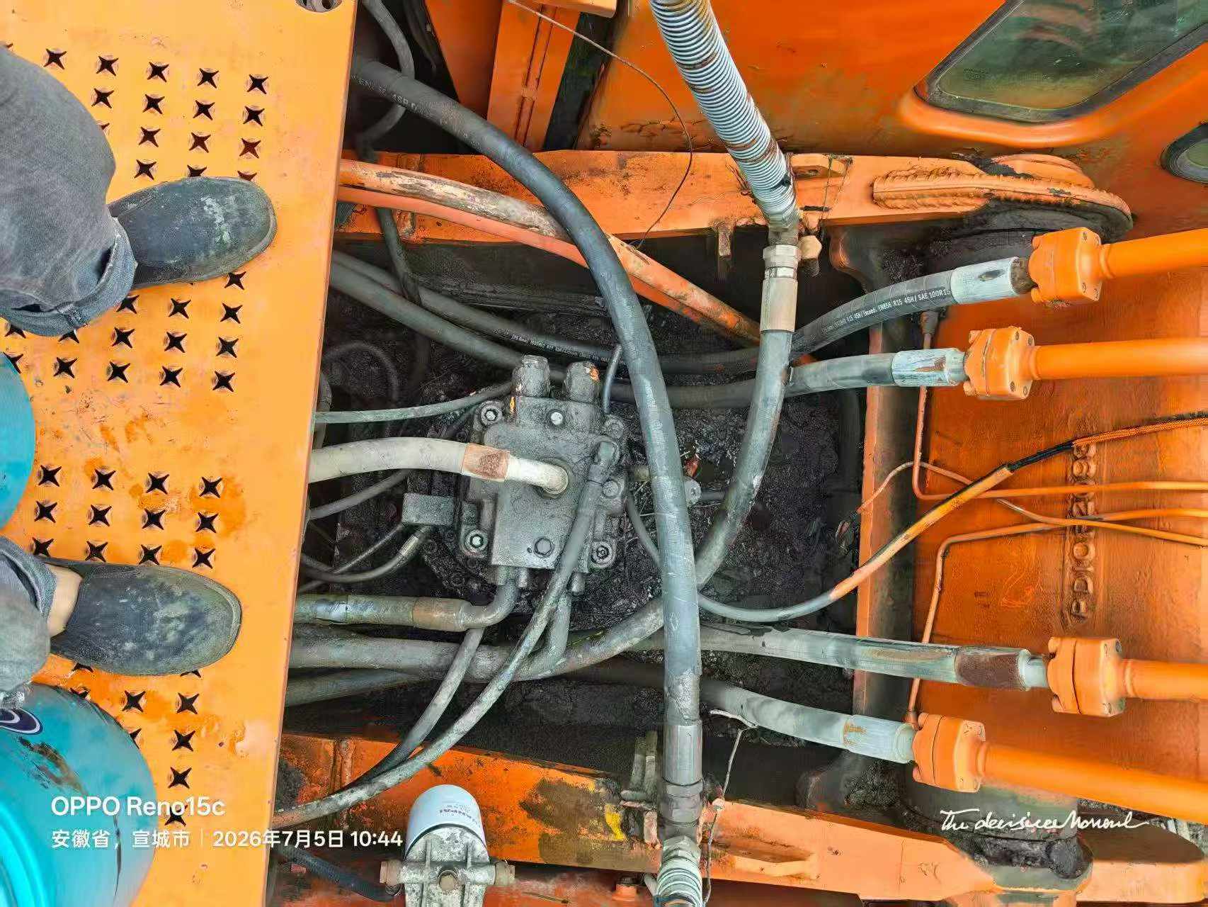 Buy Doosan DH300-7 Used Excavator / 4 Buy Doosan DH300-7 Used Excavator / 4