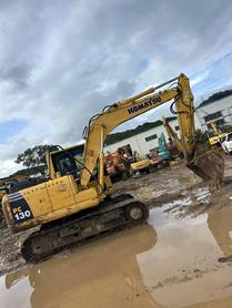 Buy Komatsu PC110-7 Used Excavator / 2 Buy Komatsu PC110-7 Used Excavator / 2