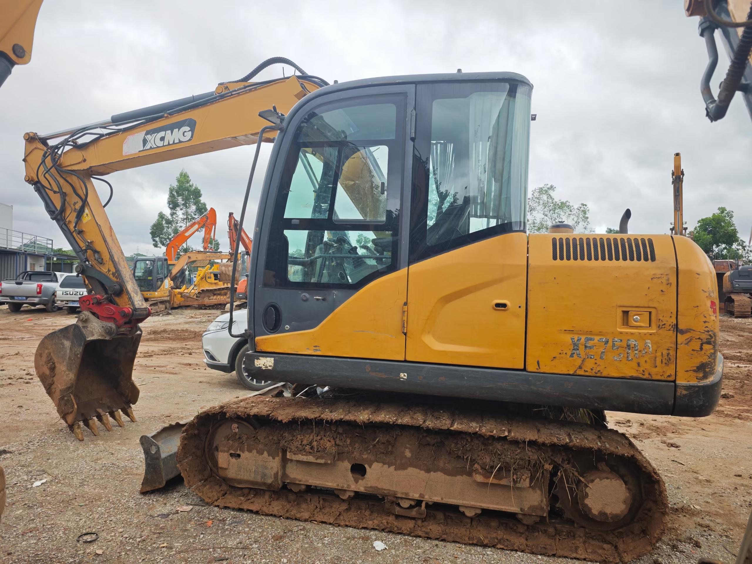 Buy XCMG Used Excavator / 3 Buy XCMG Used Excavator / 3