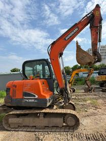 Buy Doosan DH55 Used Excavator / 4 Buy Doosan DH55 Used Excavator / 4