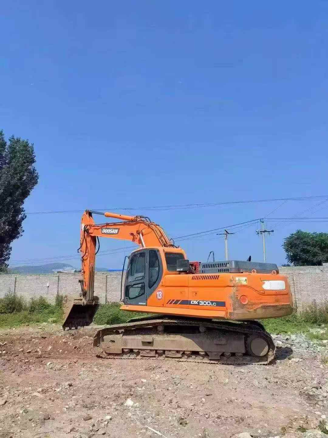 Buy Doosan DX260LC Used Excavator / 1