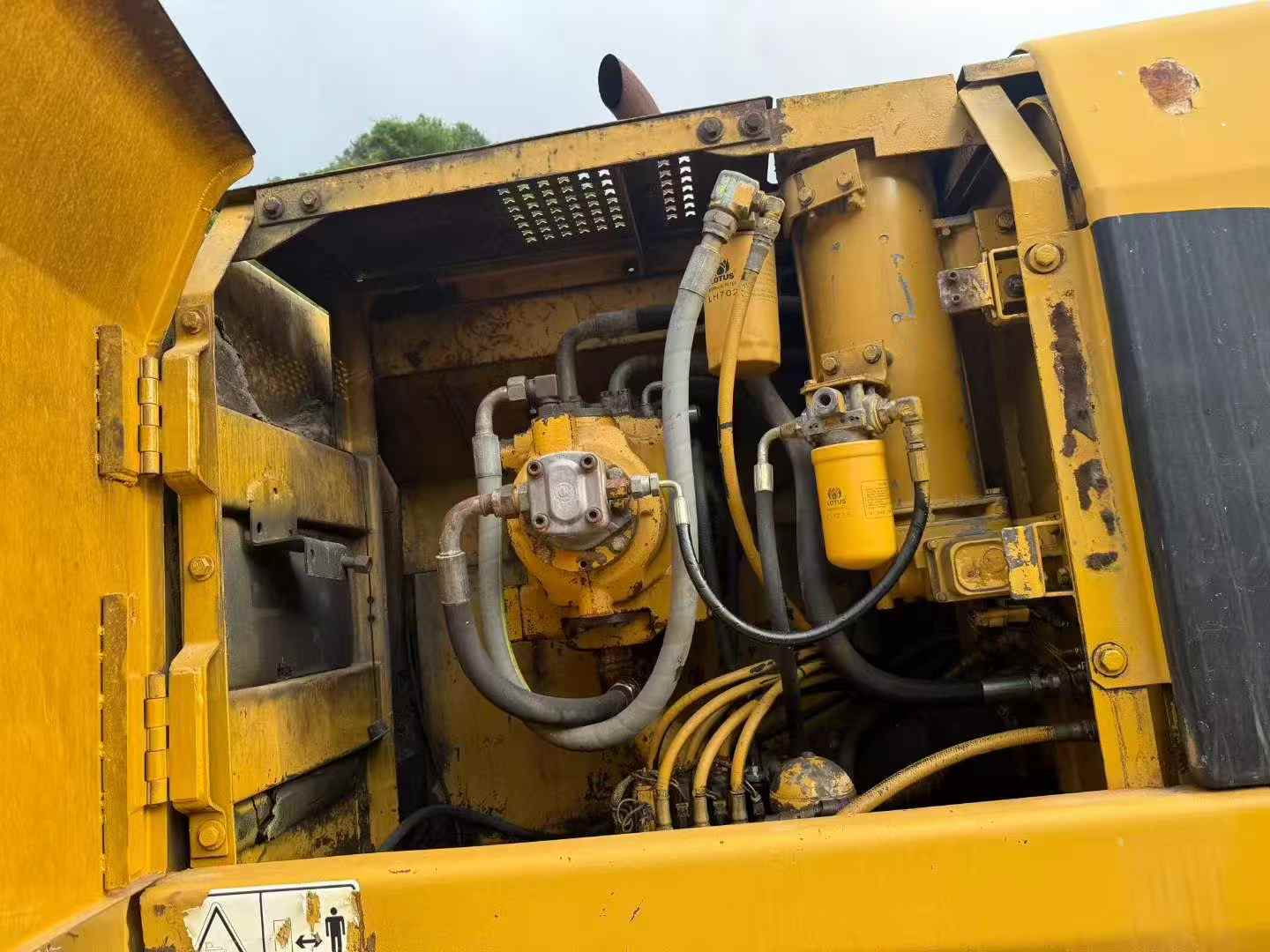 Buy Caterpillar 320BL Used Excavator / 4 Buy Caterpillar 320BL Used Excavator / 4