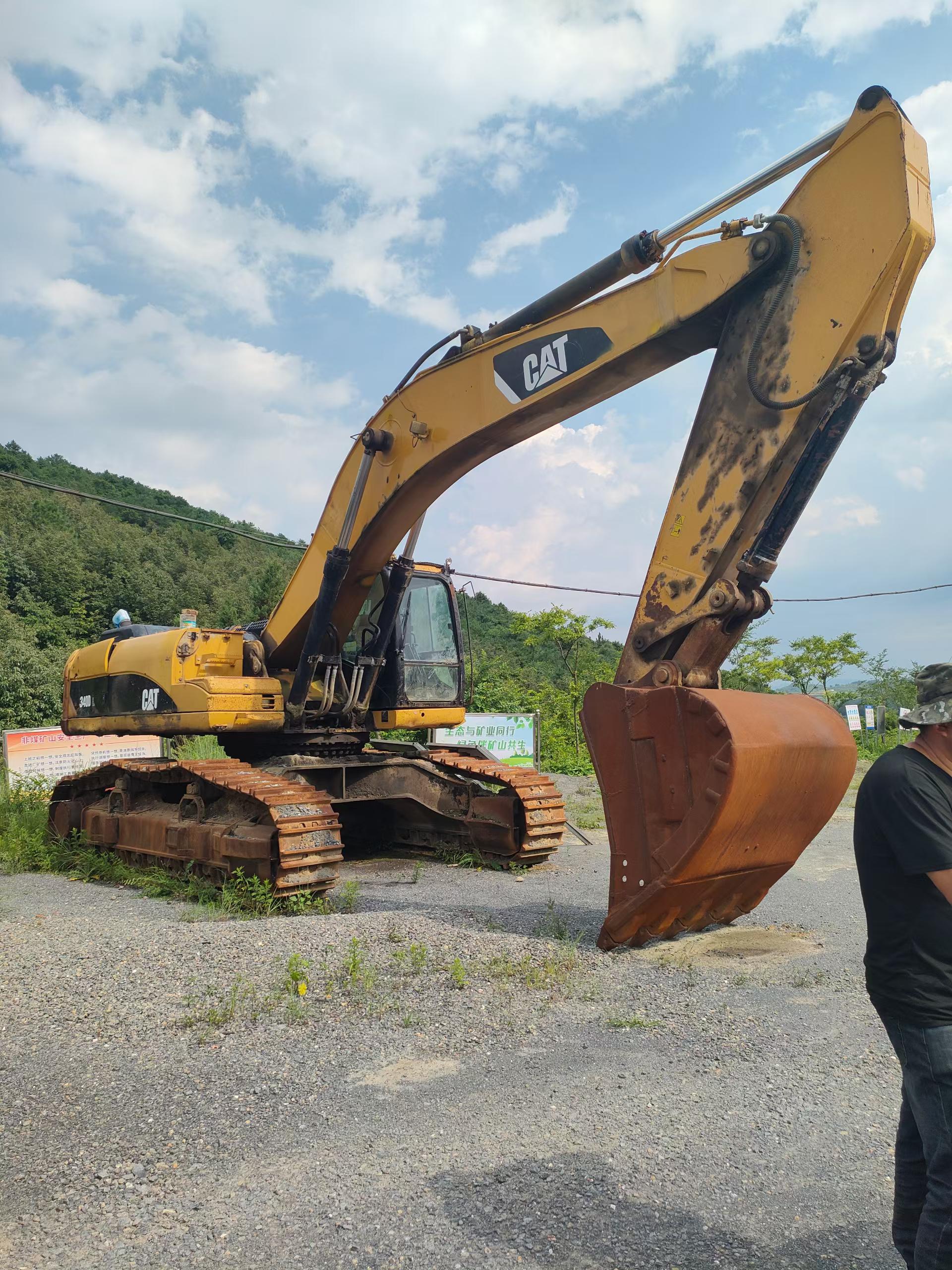 Buy Caterpillar 340D2L Used Excavator
