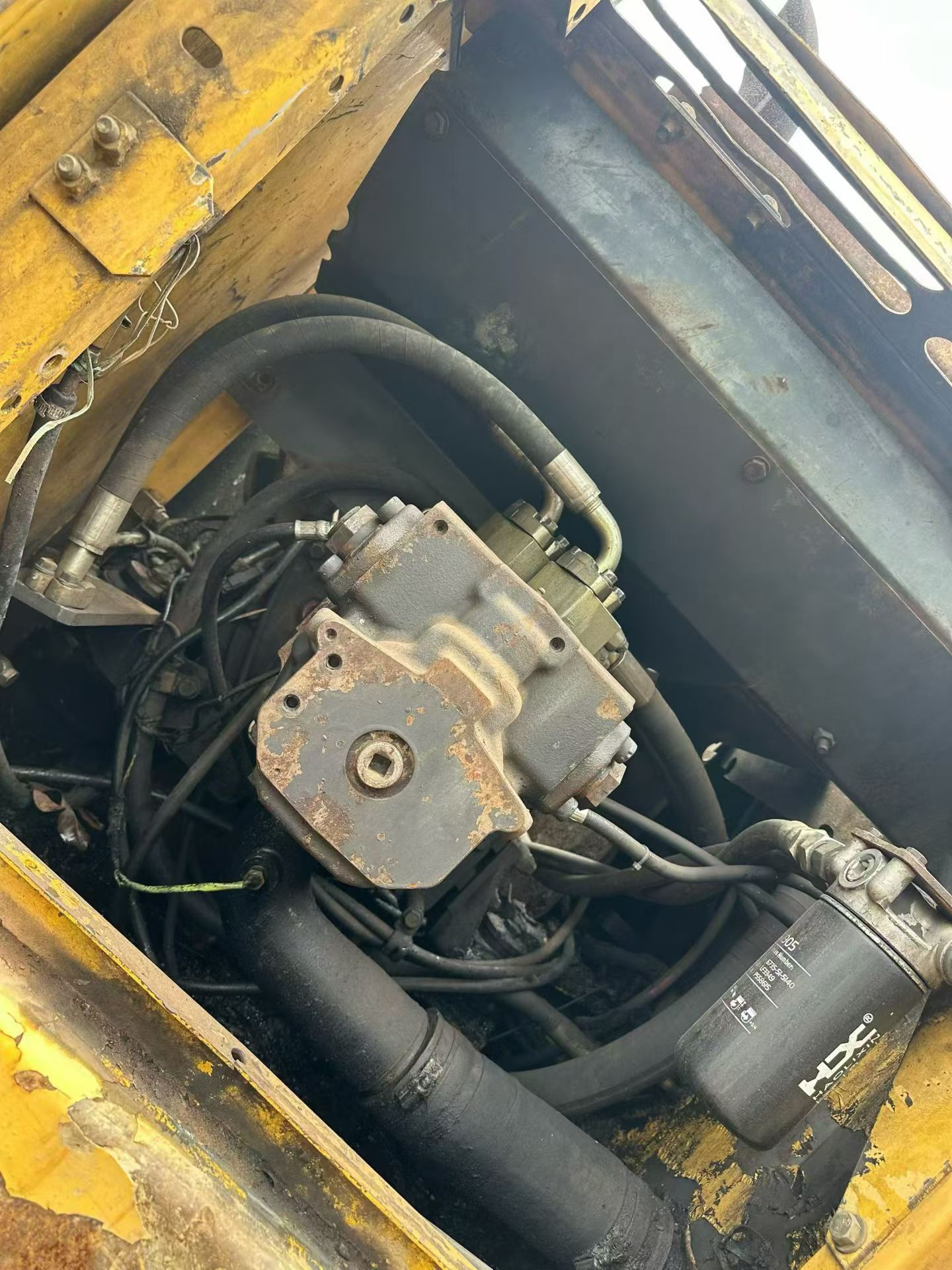 Buy Komatsu PC200-7 Used Excavator / 6 Buy Komatsu PC200-7 Used Excavator / 6