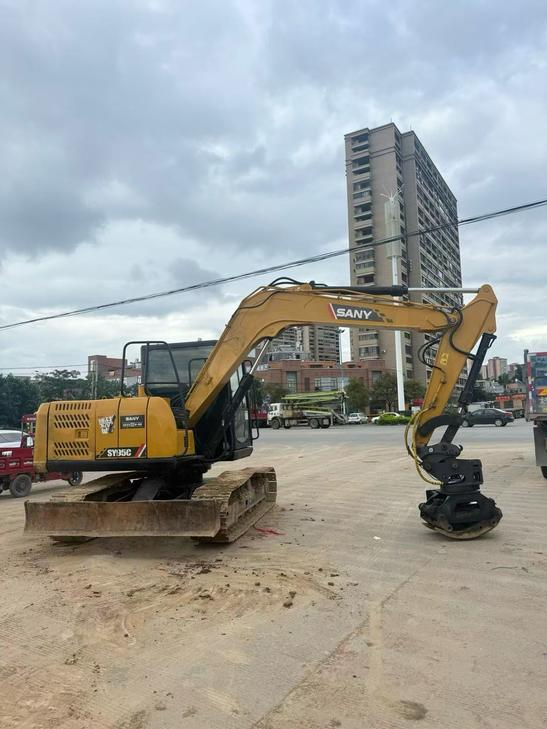 Buy Sany SY95C Used Excavator / 1