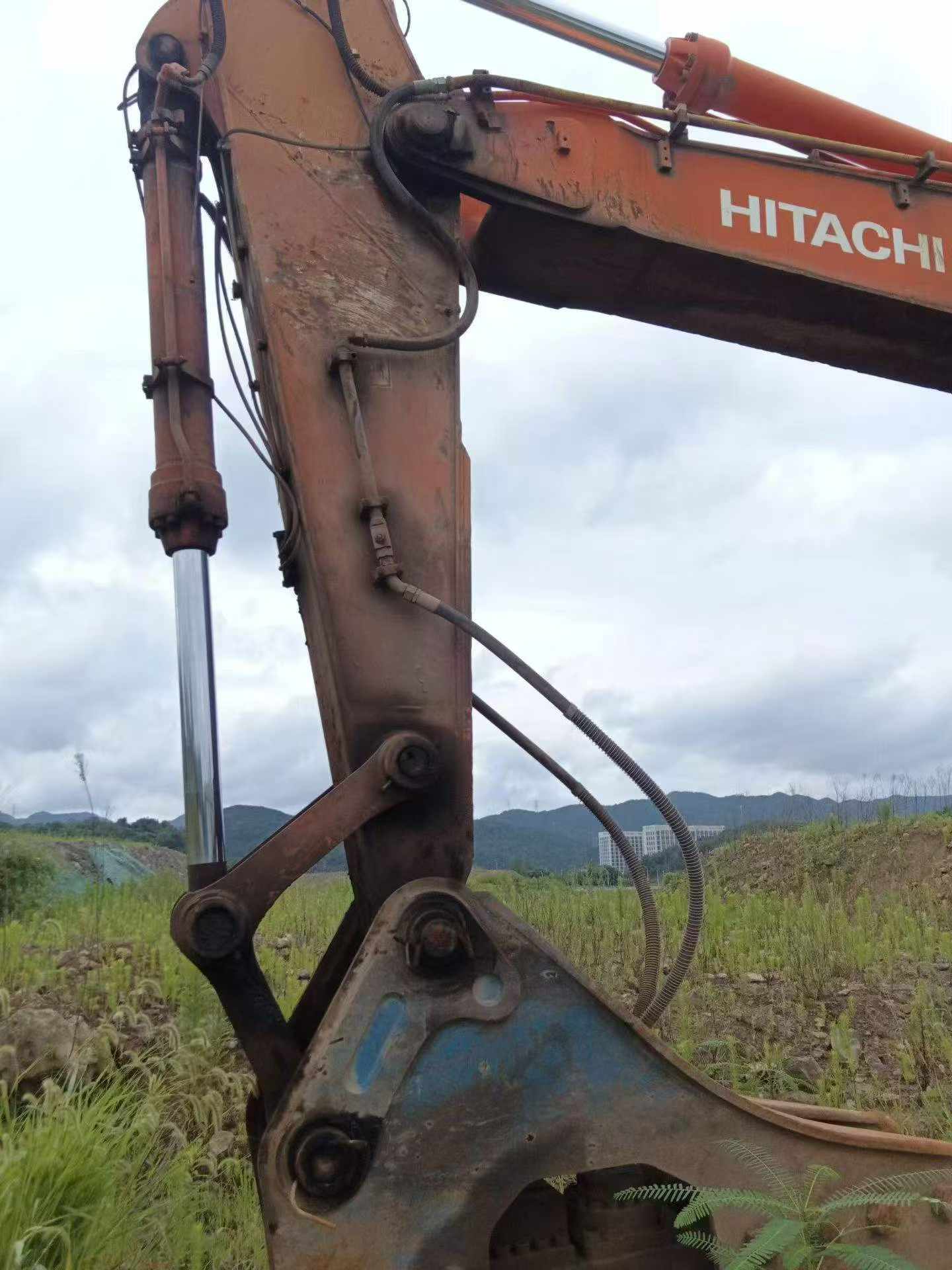 Buy Hitachi Used Excavator / 5 Buy Hitachi Used Excavator / 5