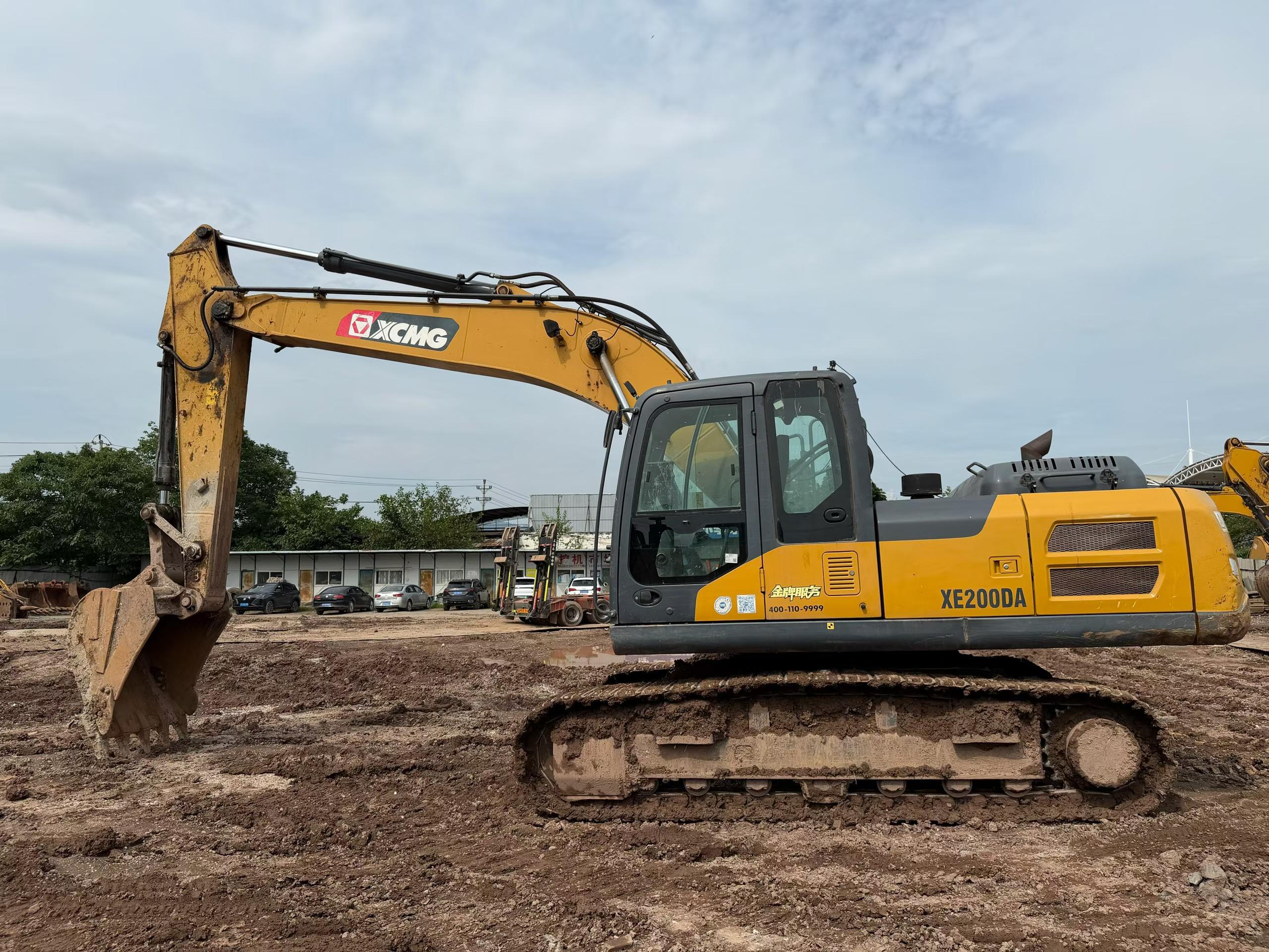 Buy XCMG LW200 Used Loader / 2 Buy XCMG LW200 Used Loader / 2