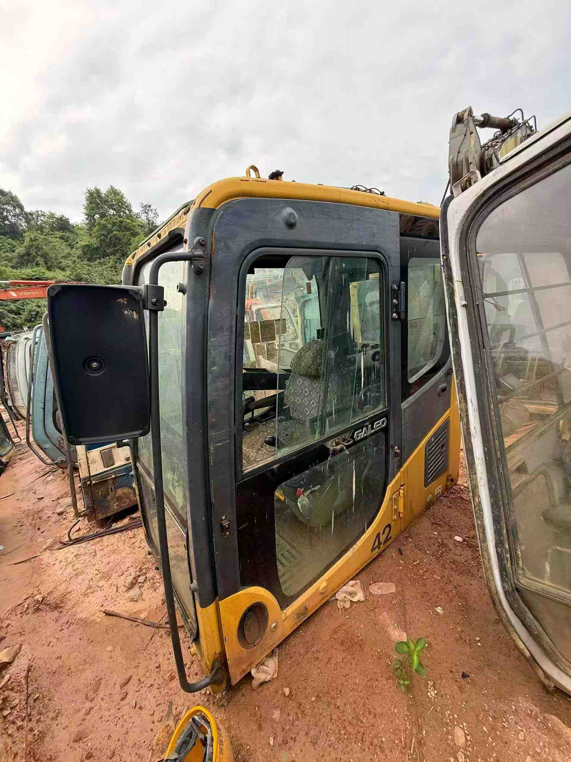 Buy Komatsu PC200-8 Used Excavator / 3 Buy Komatsu PC200-8 Used Excavator / 3