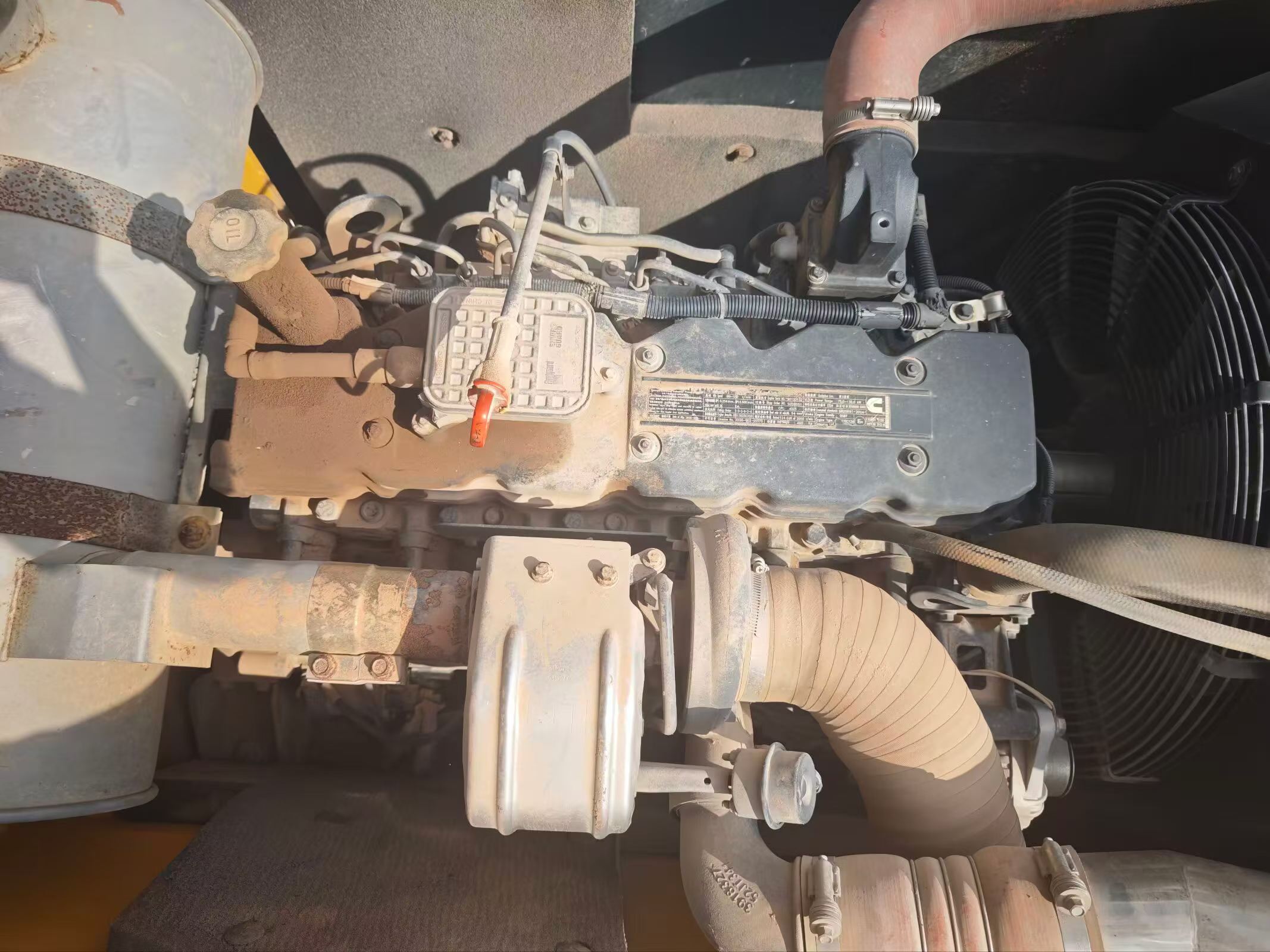 Buy Hyundai R215VS Used Excavator / 3