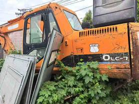 Compre Excavadora Doosan DH150-7 Usada / 2 Compre Excavadora Doosan DH150-7 Usada / 2