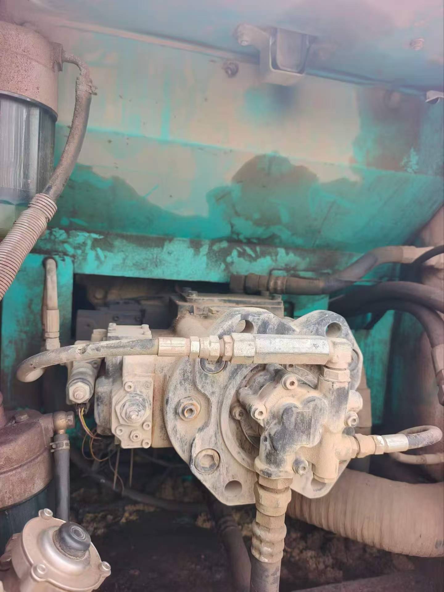 Buy Kobelco SK210 Used Excavator / 4 Buy Kobelco SK210 Used Excavator / 4