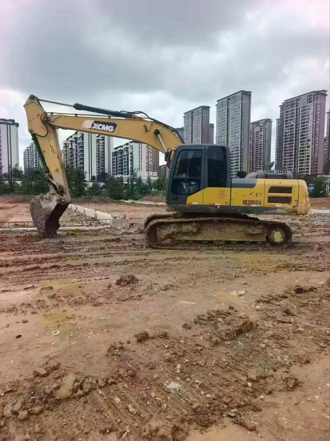 Buy Hitachi ZX850H Used Excavator / 3 Buy Hitachi ZX850H Used Excavator / 3