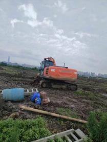 Buy Hitachi ZX200-5G Used Excavator / 3 Buy Hitachi ZX200-5G Used Excavator / 3