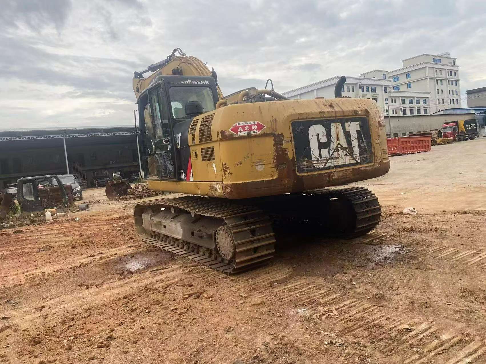 Buy Caterpillar 320A Used Excavator / 8 Buy Caterpillar 320A Used Excavator / 8